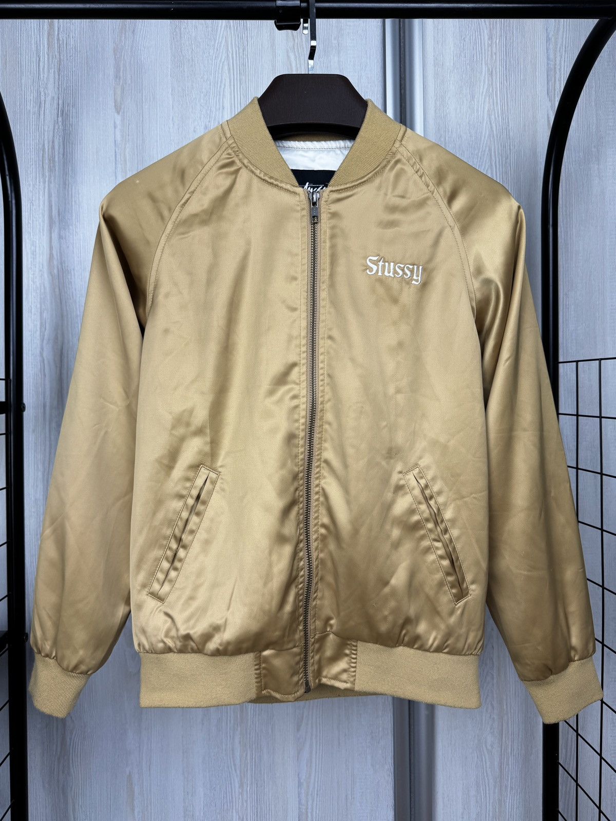 Stussy Stussy Gold Satin California Womens Bomber Jacket Floral Zip Size XS / US 0-2 / IT 36-38 - 2 Thumbnail