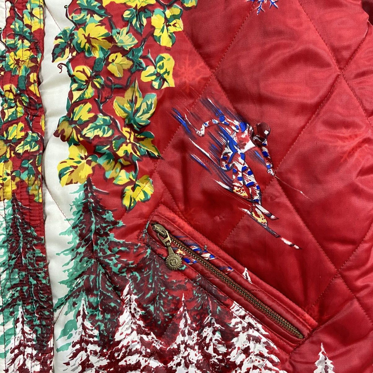 Versace Vintage 90s Versace sport floral ski jacket Size US L / EU 52-54 / 3 - 3 Thumbnail