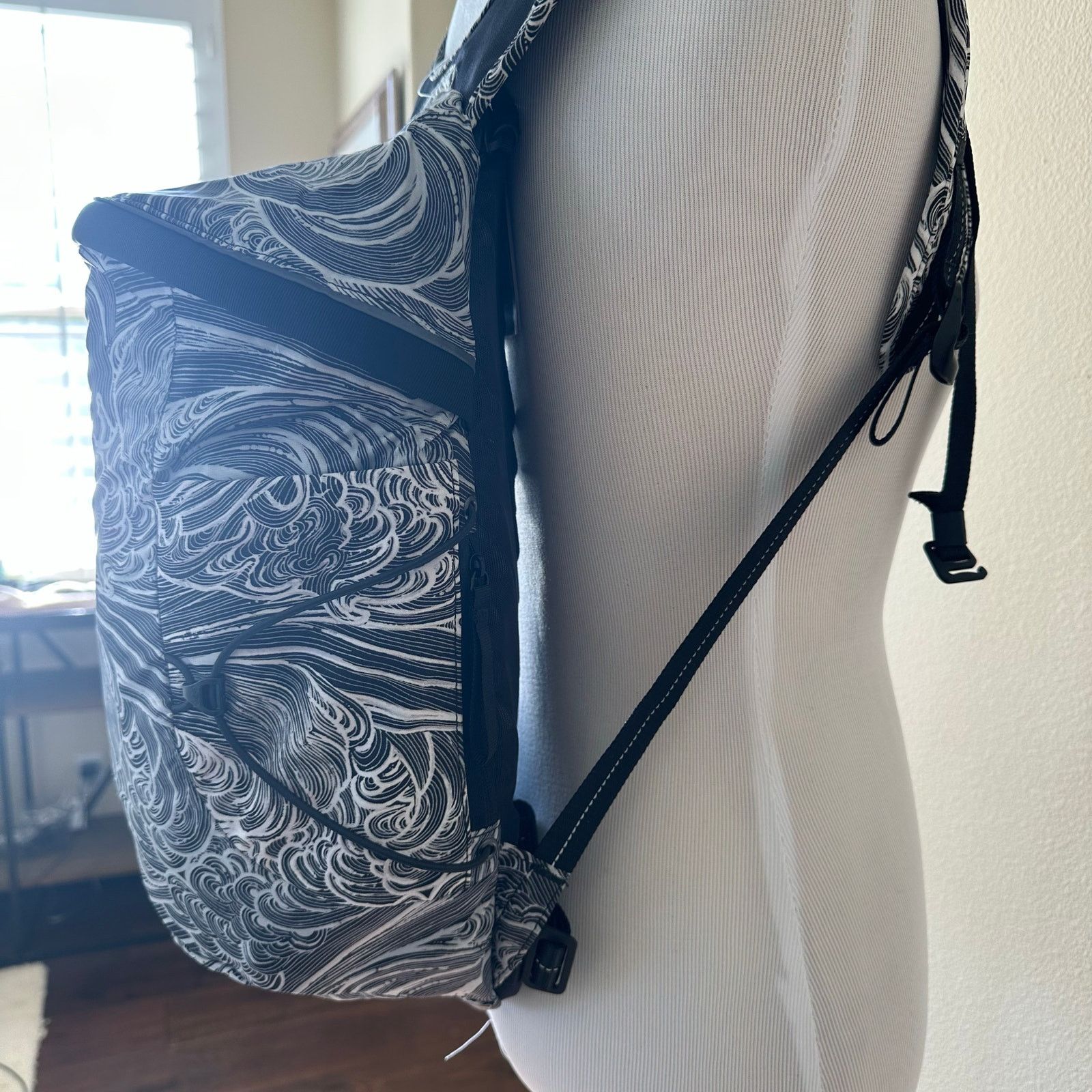Lululemon Lululemon Exclusive Seawheeze 2018 Edition Back Pack NWT Size ONE SIZE - 4 Thumbnail