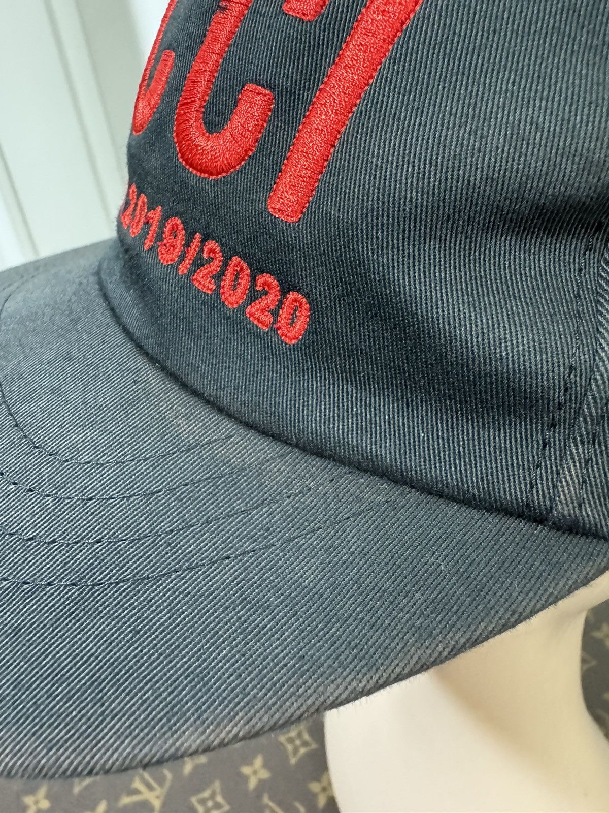 Gucci Gucci FW19/20 Embroidered Logo Hat – Black/Red Size ONE SIZE - 7 Thumbnail