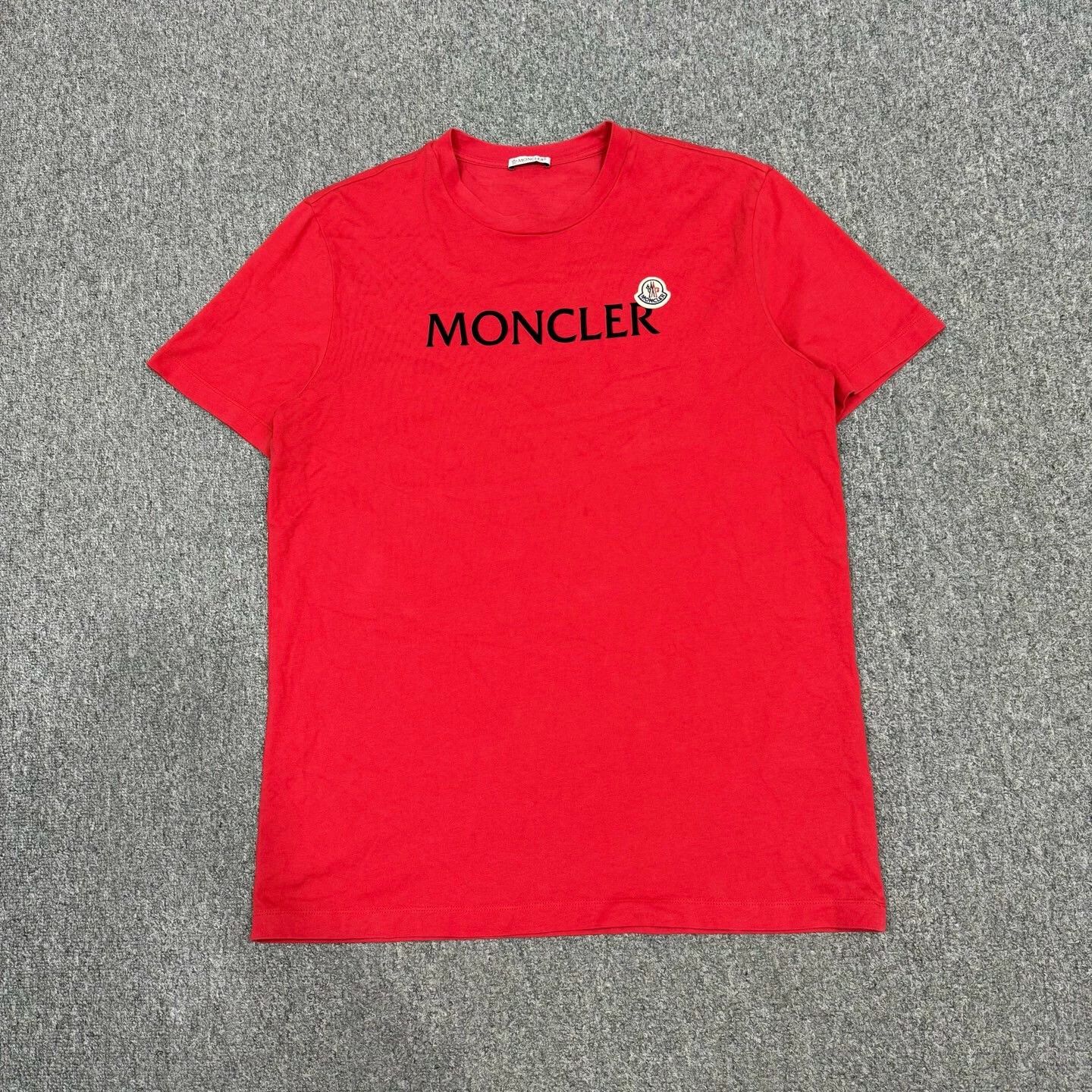 Moncler Moncler Red Chest Logo Short Sleeve T-Shirt XL 99 New Size US XL / EU 56 / 4 - 1 Thumbnail