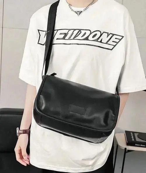 Fashion Y2K Faux Leather Shoulder Bag Messenger Bag Casual in Black, Men's