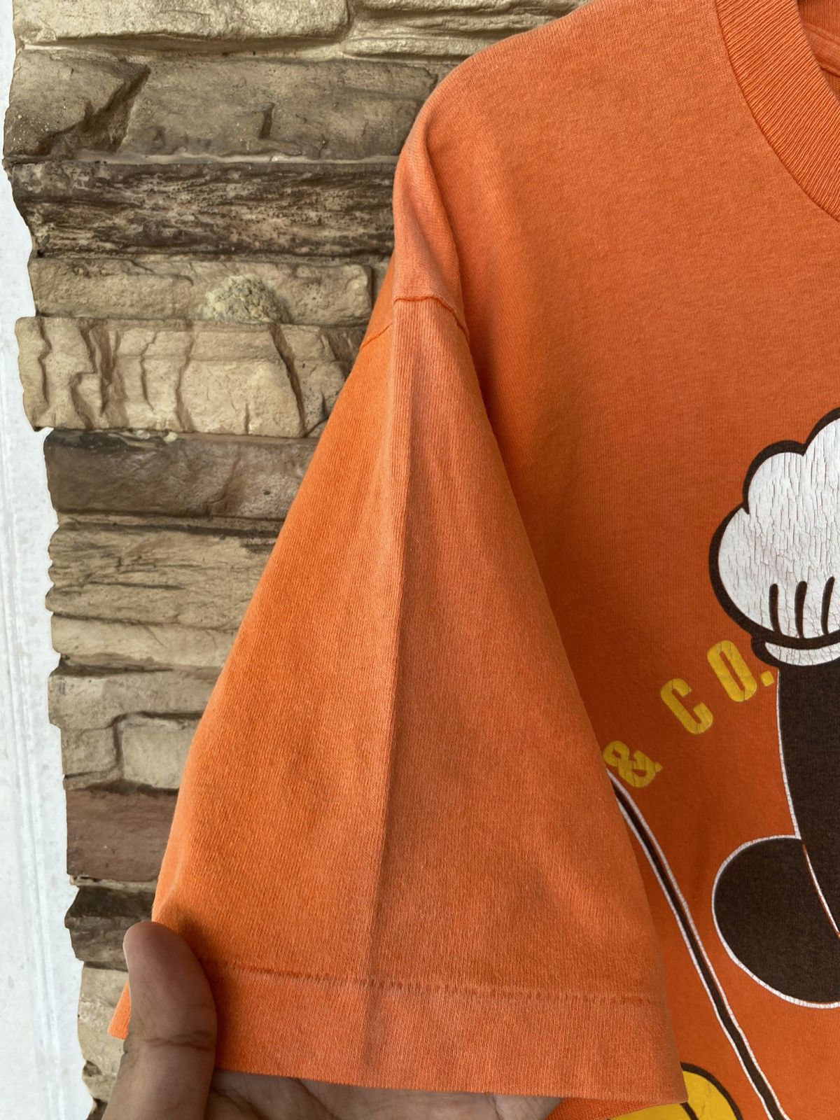 Vintage Rare Vintage 90s Mickey Mouse Mickey & Co. Animation Tees Size US L / EU 52-54 / 3 - 12 Thumbnail