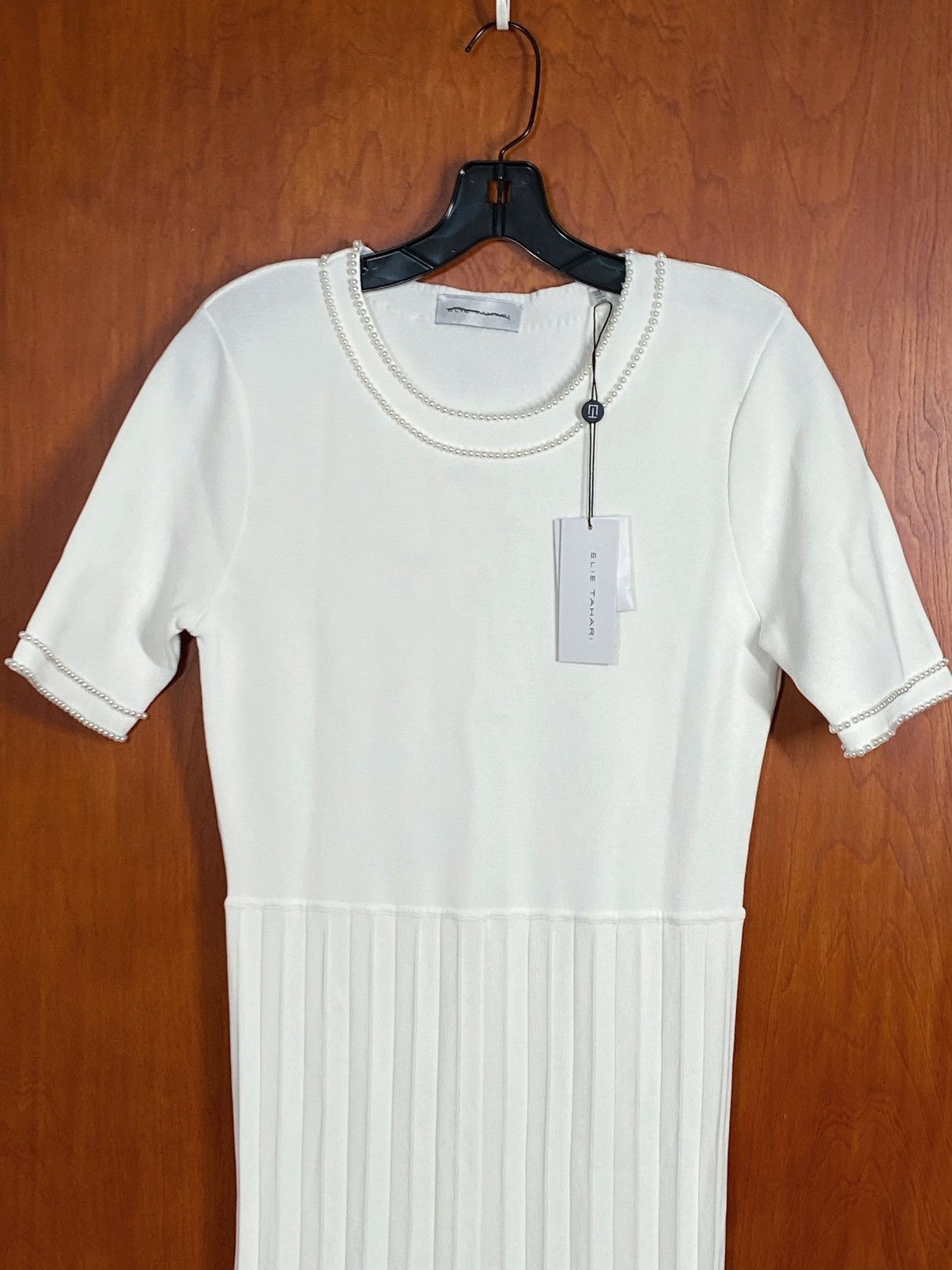 Elie Tahari Elie Tahari Pearl Embellished Knit Midi-Dress size M Size M / US 6-8 / IT 42-44 - 8 Thumbnail
