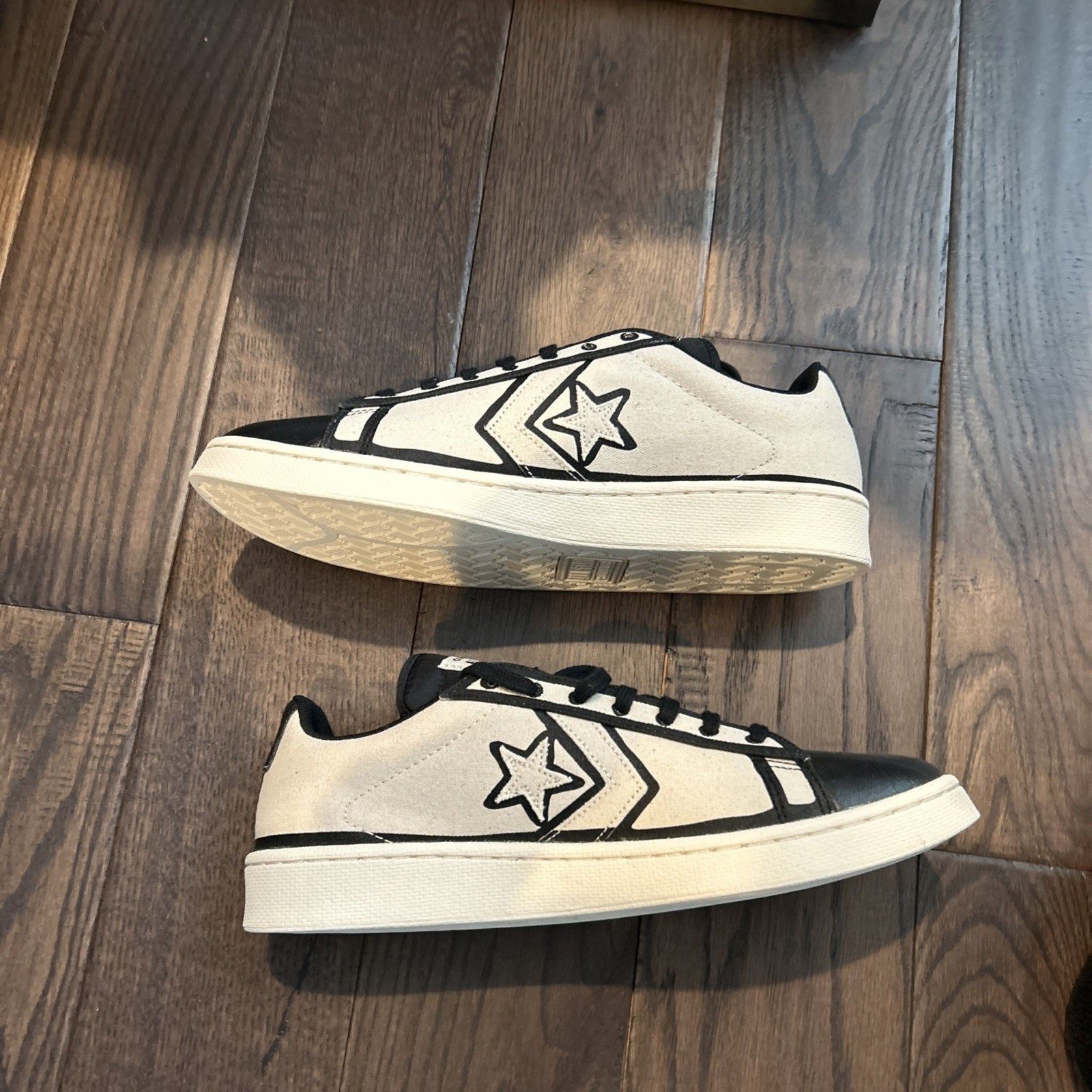 Converse Converse Pro Leather Ox Josh Vides Sneaker Size US 10.5 / EU 43-44 - 3 Thumbnail