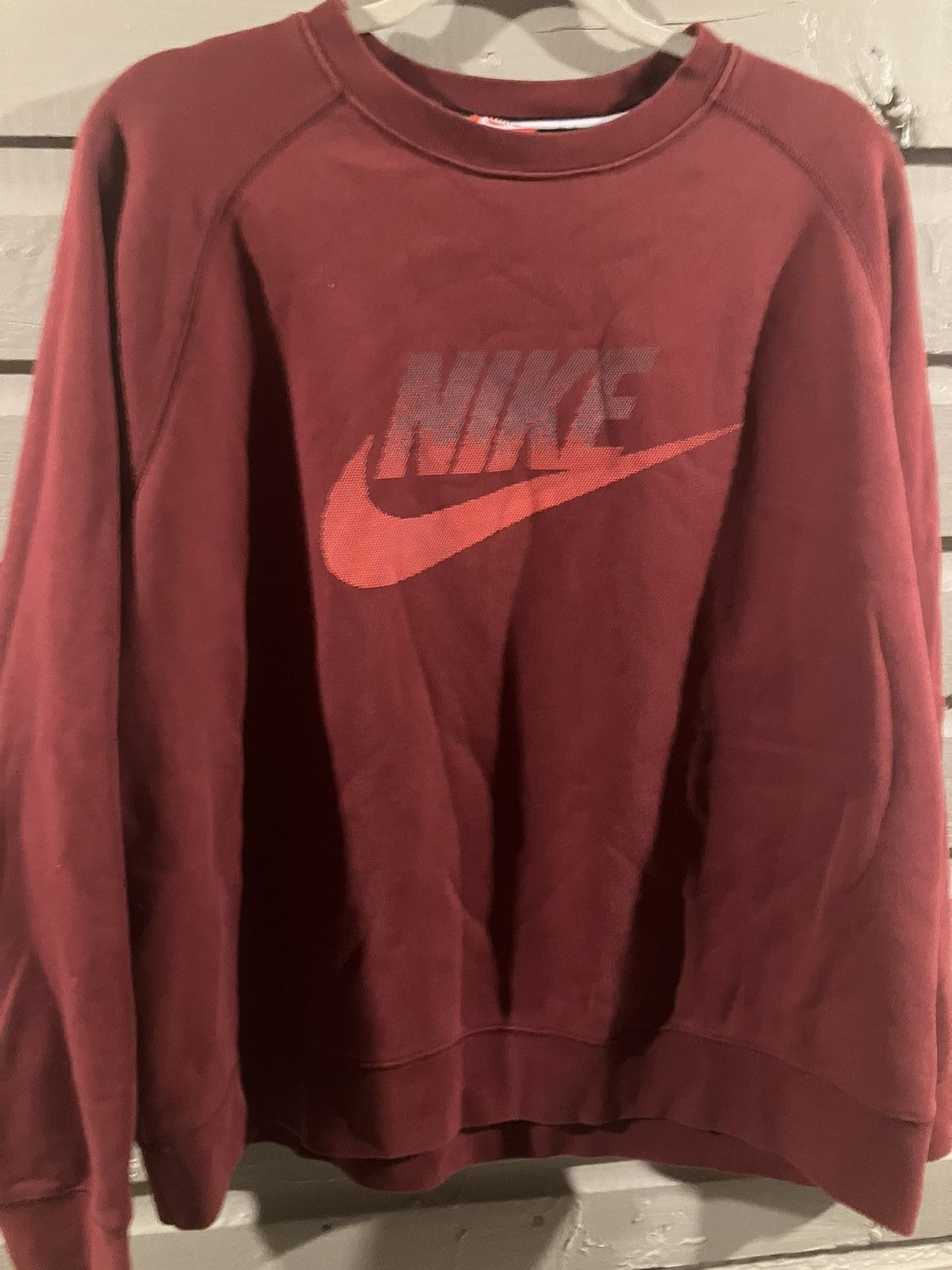Nike Nike athletic crewneck sweater shirt graphic logo size xl Size US XL / EU 56 / 4 - 1 Thumbnail