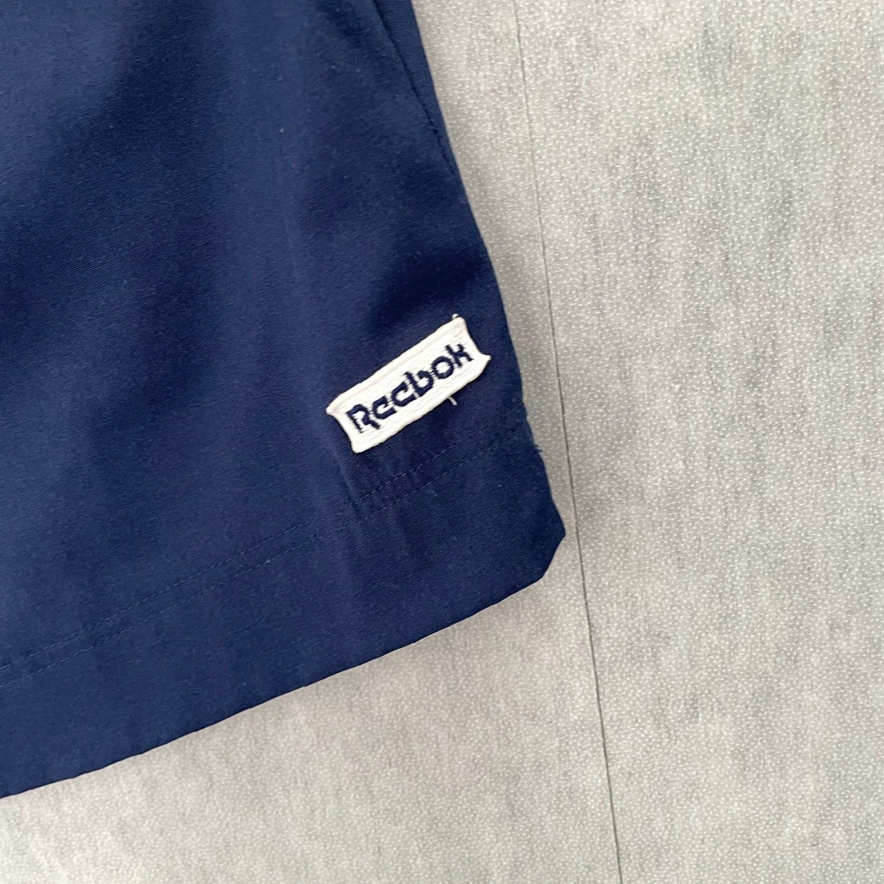 Reebok VINTAGE Reebok Shorts 34 Adult Blue Pockets Stretch Made In Japan Logo Mens 80s Size US 33 - 3 Thumbnail