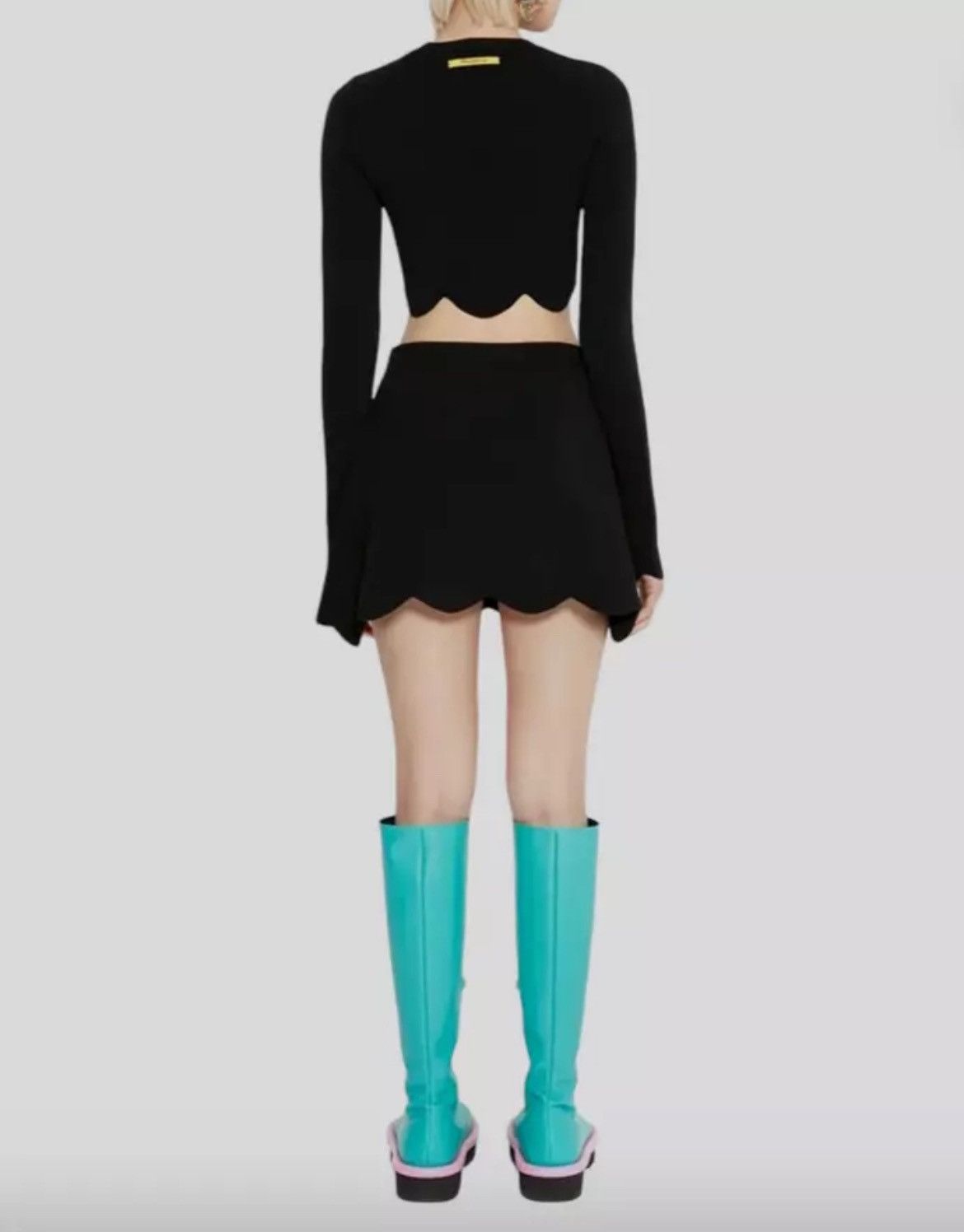 JW Anderson JW Anderson Scalloped Hem Cropped Fitted Sweater Size L / US 10 / IT 46 - 2 Thumbnail