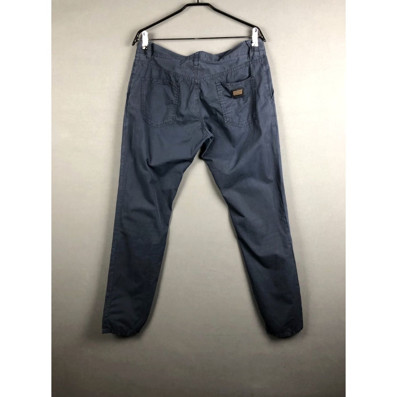 Dolce & Gabbana Dolce&Gabbana Pants Dark Blue Size 50 Cotton Chino Regular Tapered Mens Classic Front Flat Front Pockets Logo Casual Vintage No Size US 34 / EU 50 - 2 Thumbnail