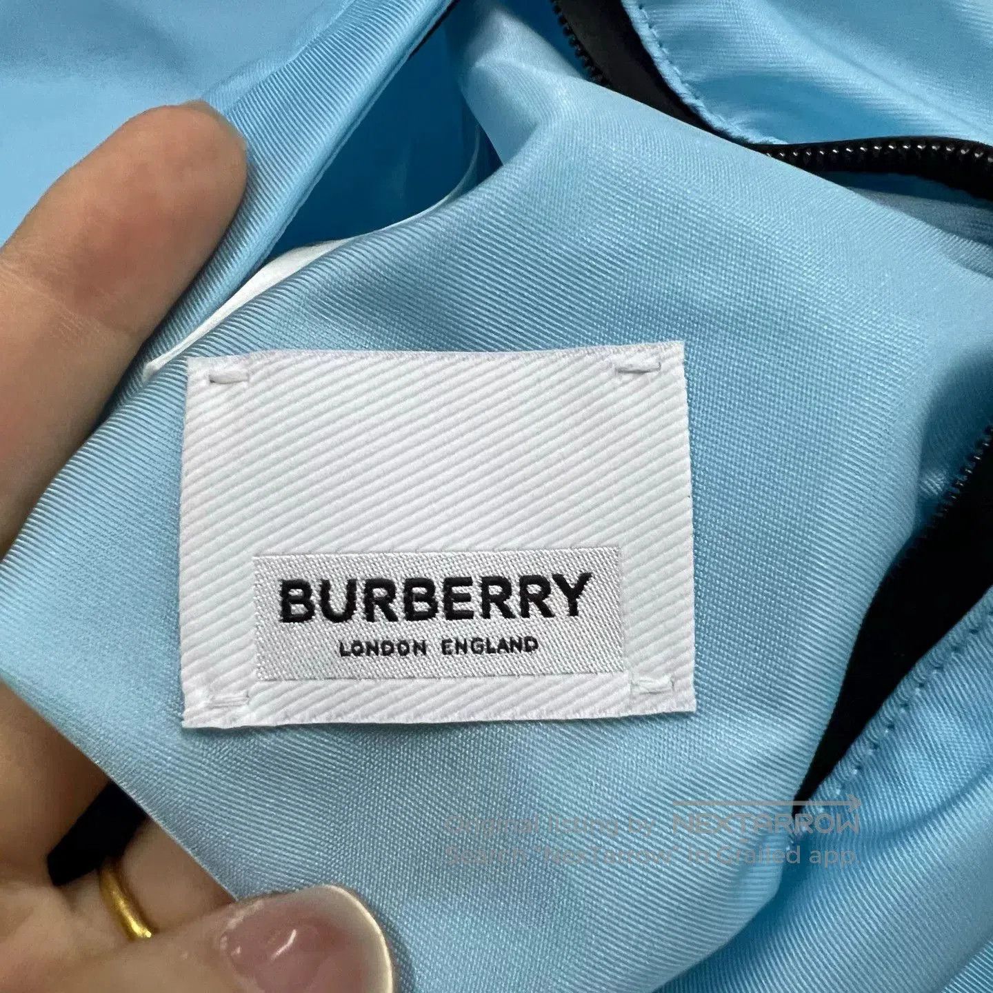Burberry Burberry Logo Patch Half. Size S / US 4 / IT 40 - 3 Thumbnail