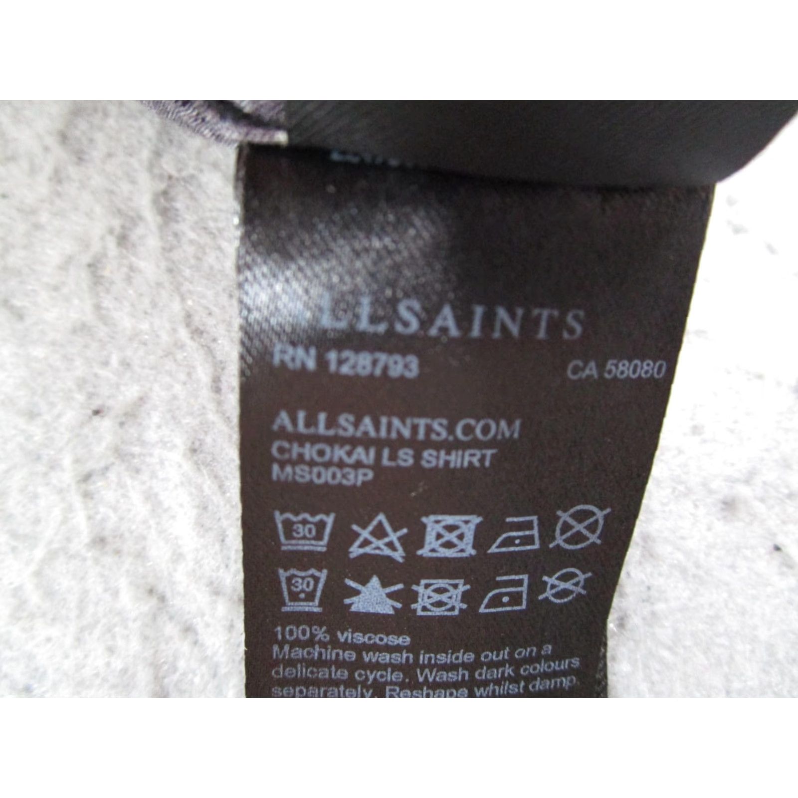 Allsaints VINTAGE AllSaints Shirt Mens Small Black Chokai LS Tiger Print Button Up MS003P Size US S / EU 44-46 / 1 - 3 Thumbnail