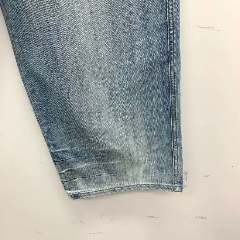 Balenciaga Balenciaga size S Color-Blocked Distressed Cotton Casual S Size US 27 - 5 Thumbnail