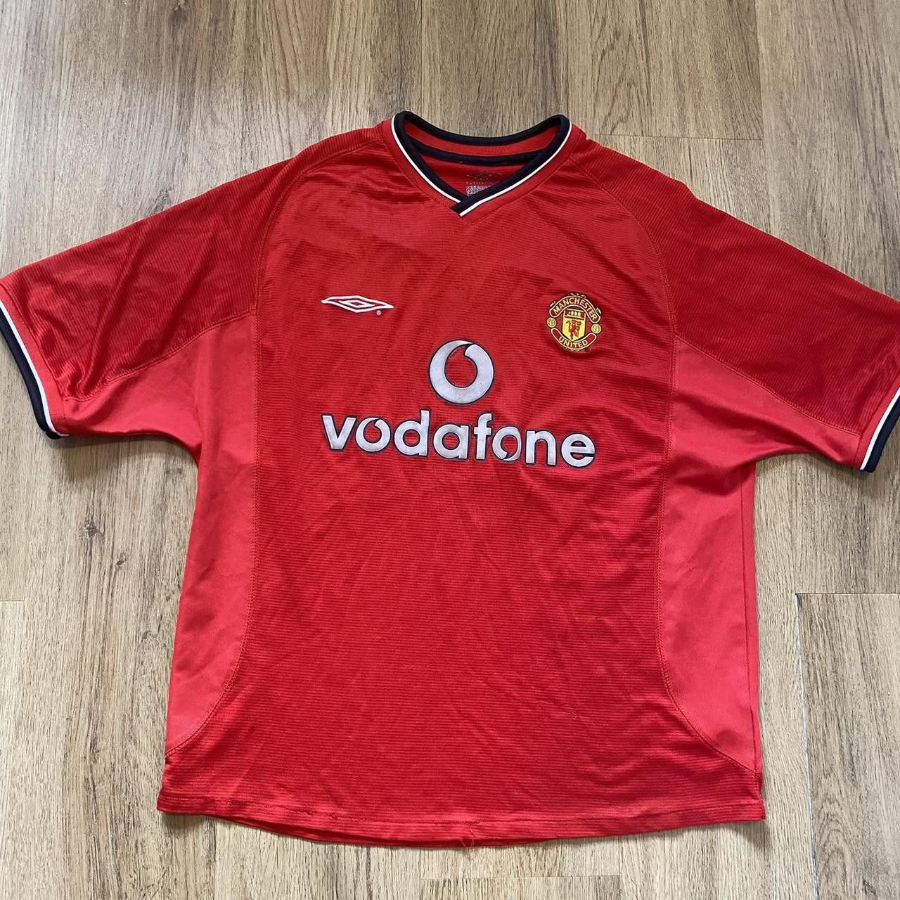 Umbro 2000-02 Manchester United Home Umbro y2k 2000s Boxy Size US M / EU 48-50 / 2 - 1 Thumbnail