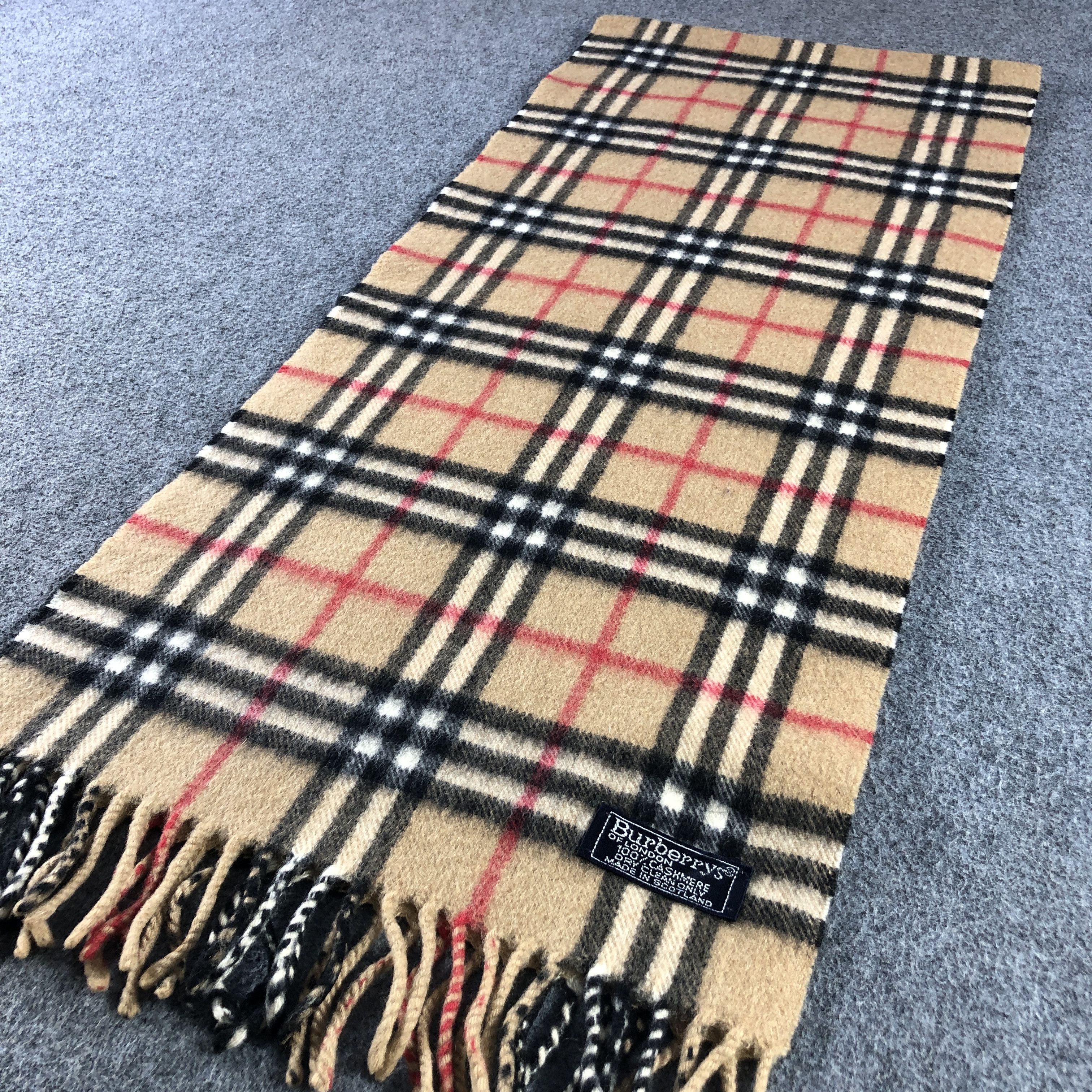 Burberry Burberry Tan Nova Check Cashmere Scarf Muffler V2859 Size ONE SIZE - 3 Thumbnail