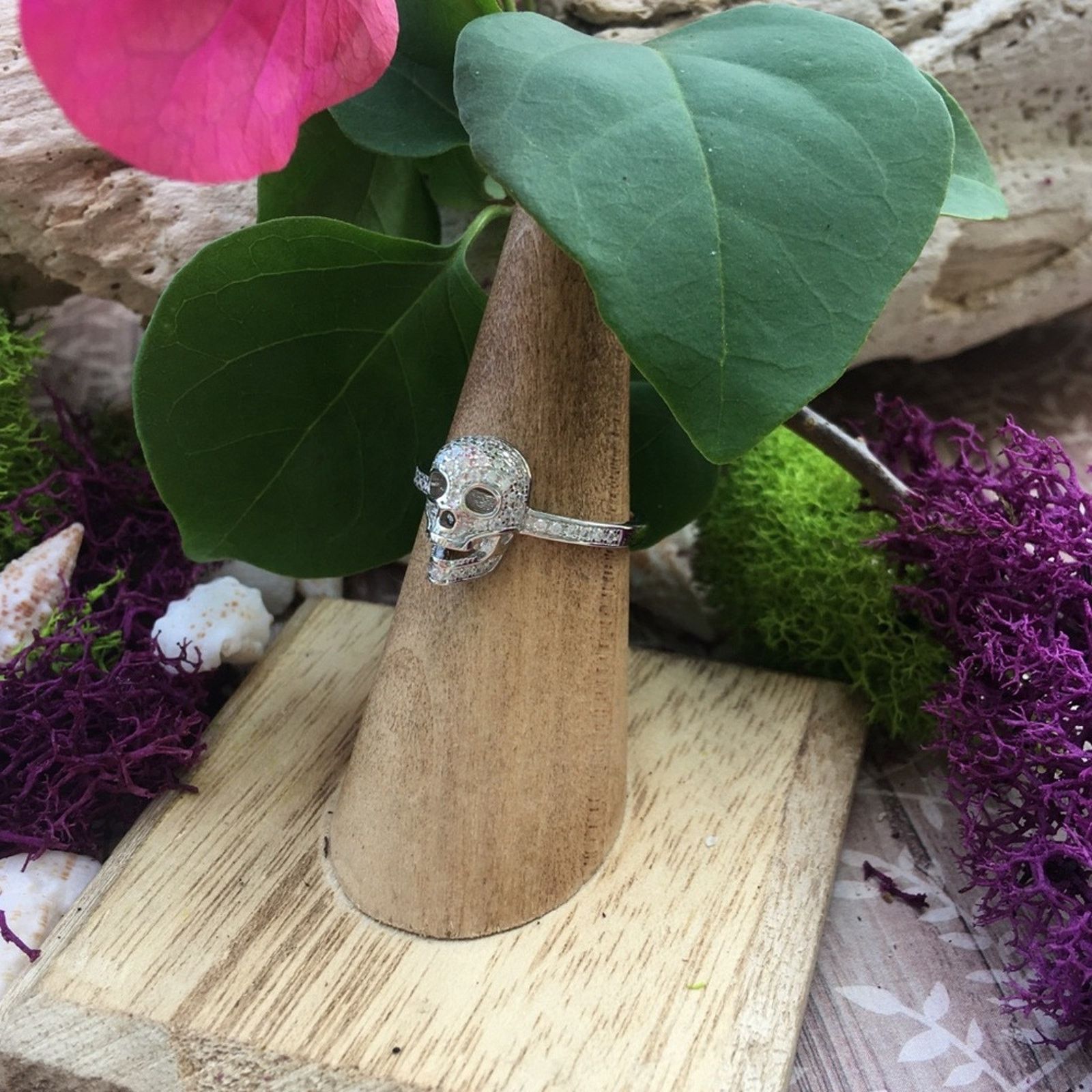 The Unbranded Brand Sterling Silver Skull CZ Ring Size 8 Size ONE SIZE - 3 Thumbnail