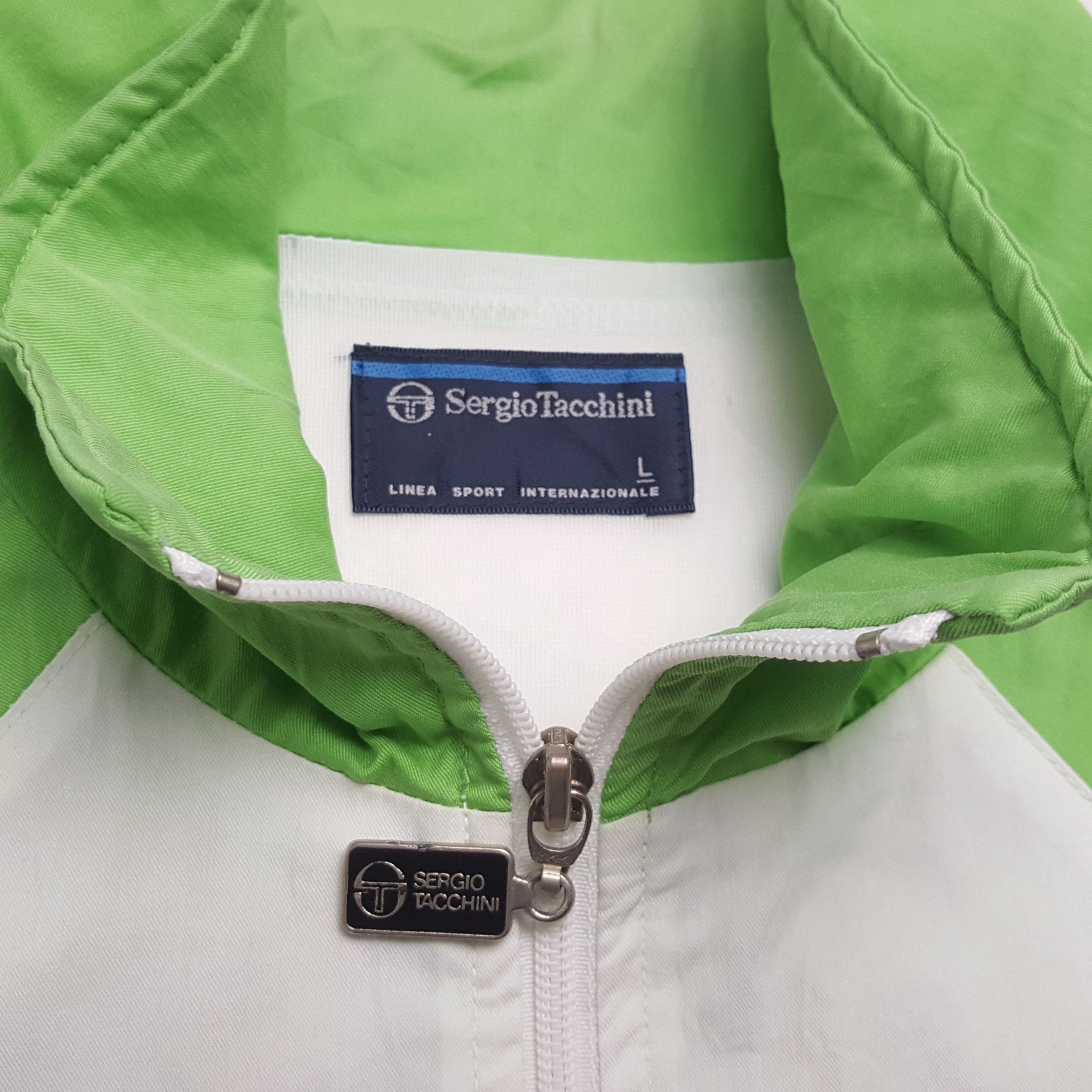 Japanese Brand × Sergio Tacchini × Vintage SERGIO TACCHINI Sportswear Style Windbreaker Jacket Size US L / EU 52-54 / 3 - 9 Thumbnail