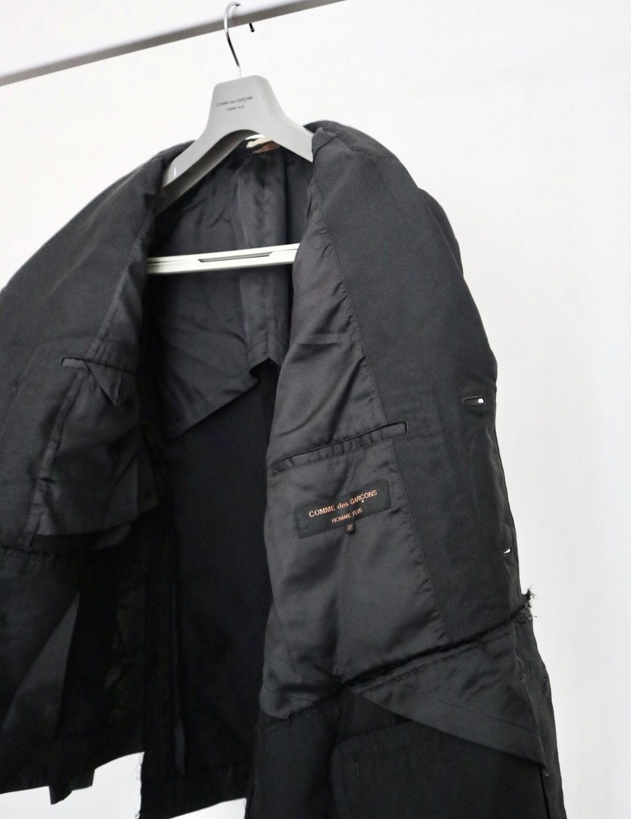 Comme des Garcons Black displaced deconstruction suit 2412-Nextarrow Size 40S - 7 Thumbnail