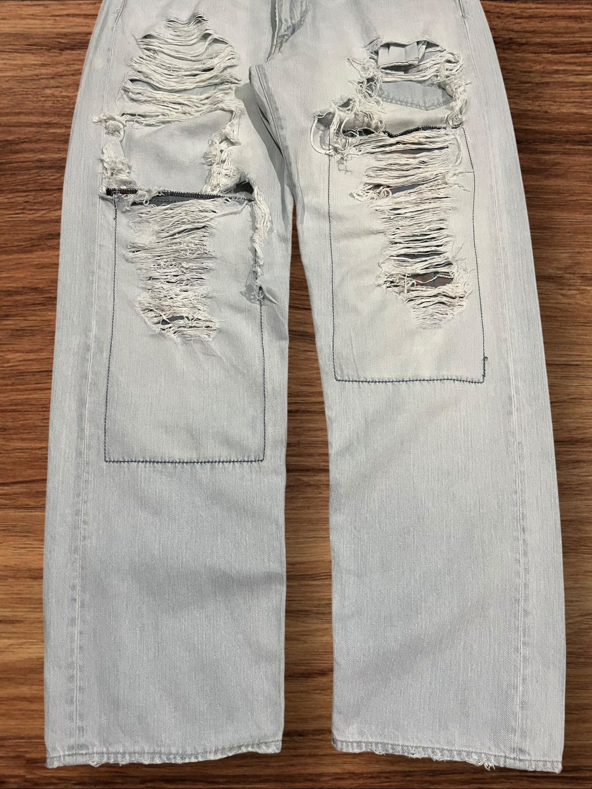 If Six Was Nine × Japanese Brand × Le Grande Bleu (L.G.B.) Vintage Japanese Brand Light Blue Washed Trashed Ripped Jean Size US 32 / EU 48 - 7 Thumbnail