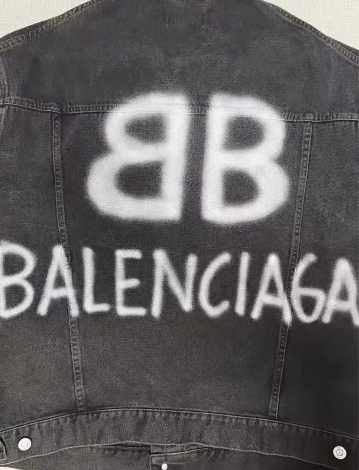 Balenciaga Balenciaga 22ss spray painted double B light denim jacket Size US XS / EU 42 / 0 - 4 Thumbnail