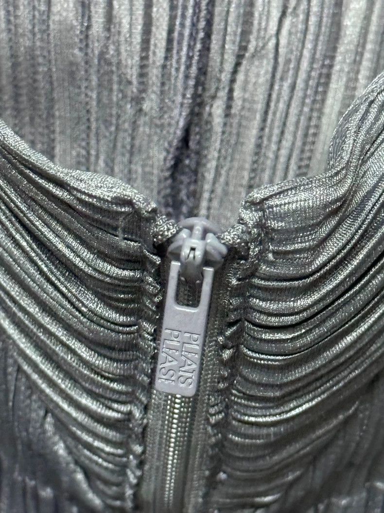 Issey Miyake Issey Miyake size:3 Grey pleated coat Size S / US 4 / IT 40 - 3 Thumbnail