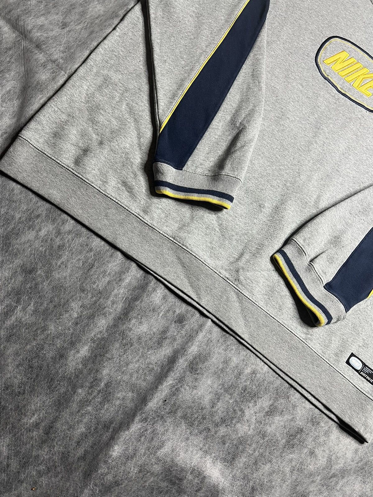 Nike 20s Nike Vintage Big Logo Oversize Sweatshirt Y2K Size US XXL / EU 58 / 5 - 5 Thumbnail