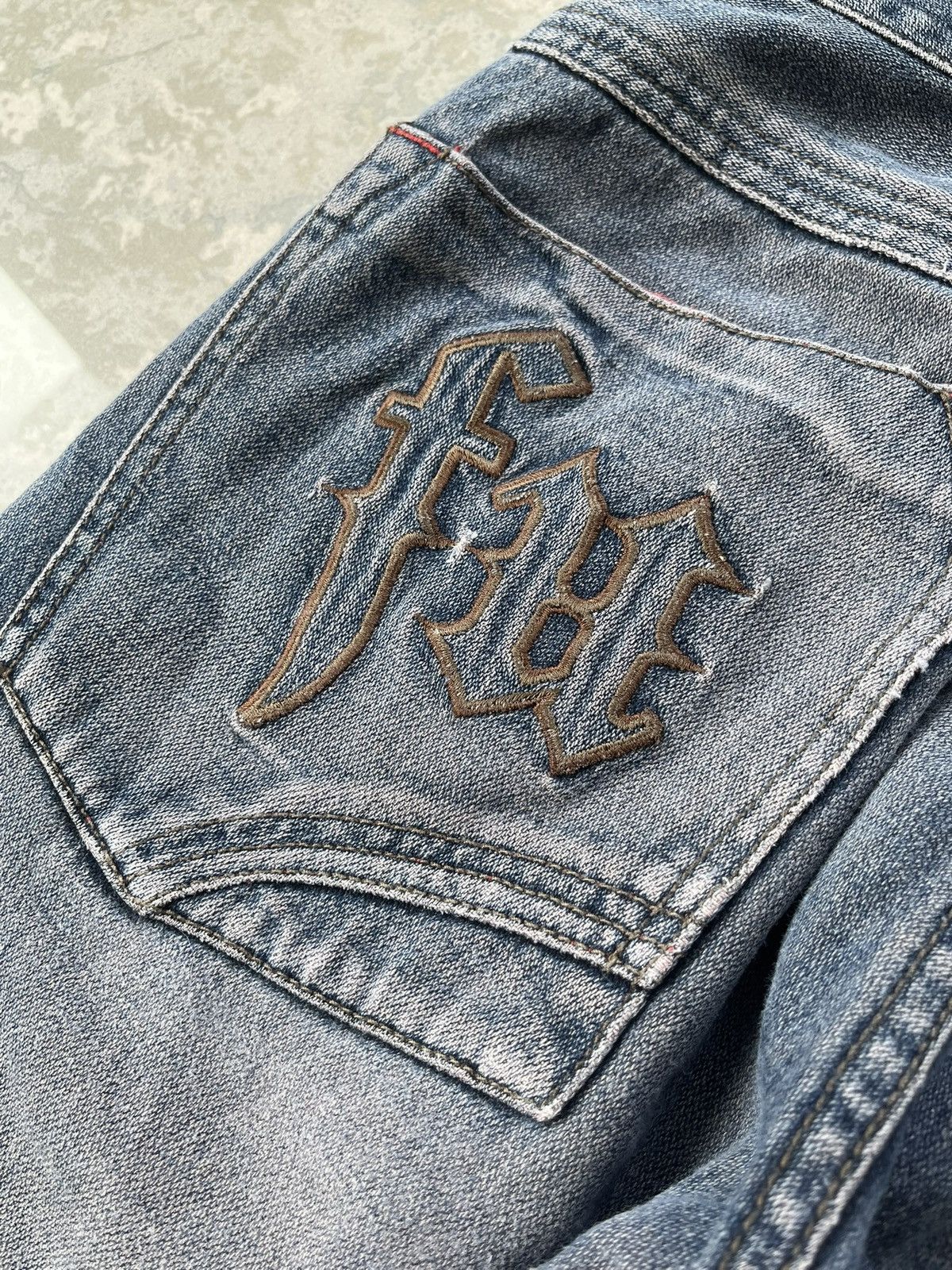 Fubu FUBU Vintage Y2K Jeans Embroidered Streetwear Hip Hop 90s Size US 30 / EU 46 - 9 Thumbnail