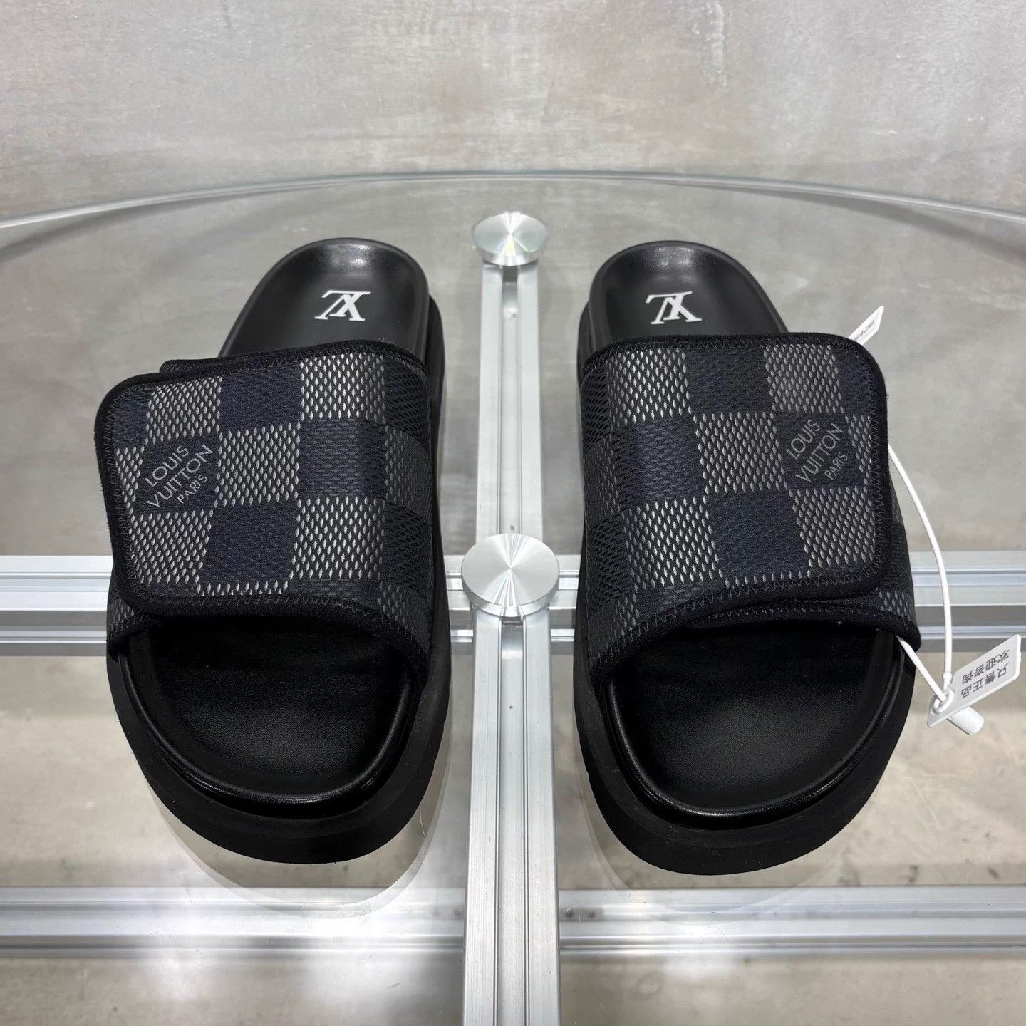Louis Vuitton Louis Vuitton Damier Velcro Slipper Black UK9 Size US 10 / EU 43 - 1 Thumbnail