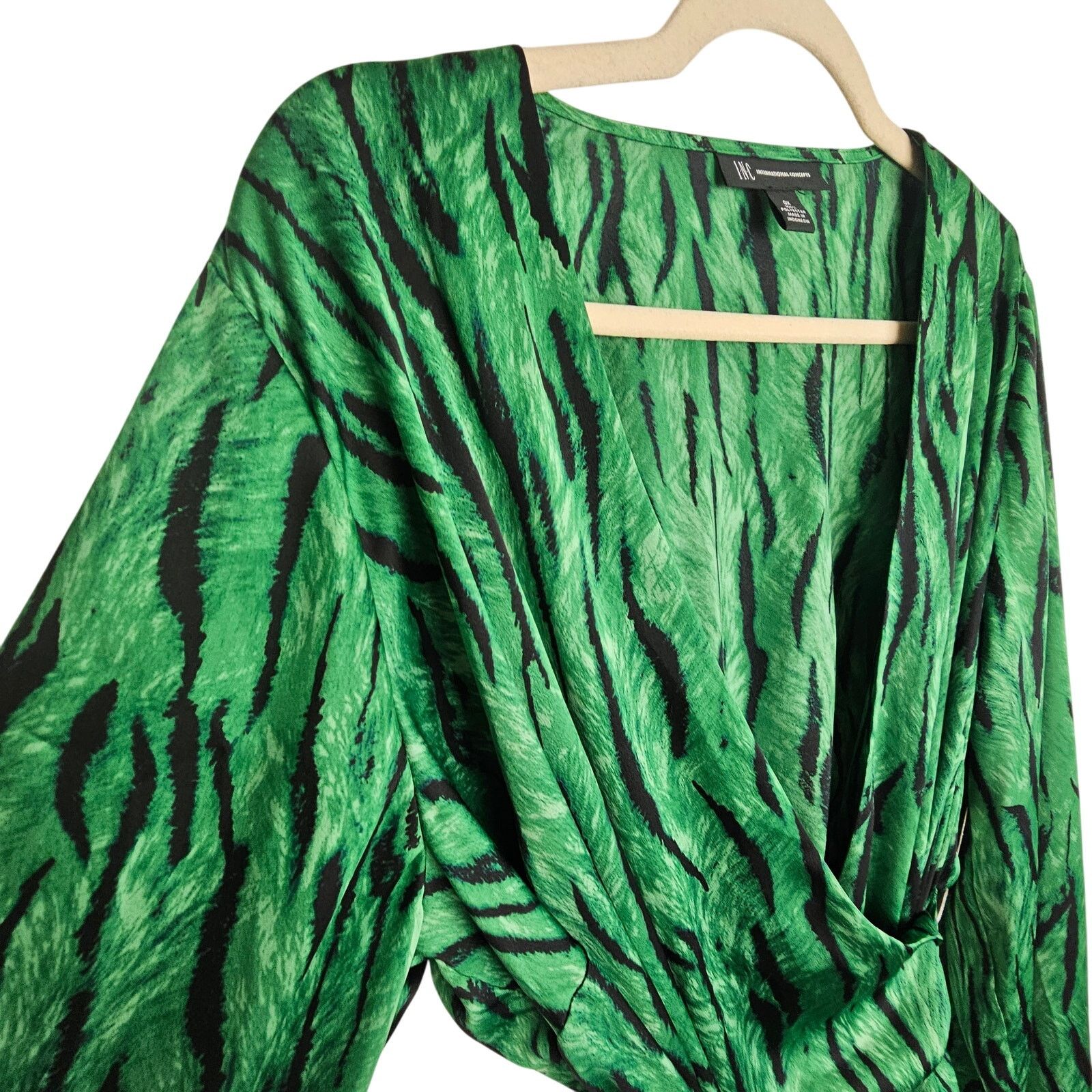 CNCPTS INC International Concepts Womens Blouse Zebra Satin Wrap Size XL / US 12-14 / IT 48-50 - 6 Thumbnail