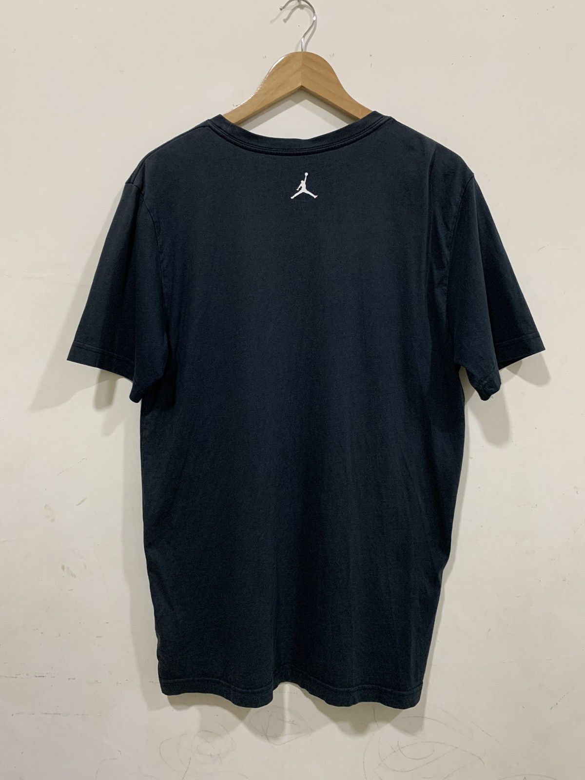 Jordan Brand × Nike × Vintage Vintage Air Jordan tee t-shirt Nike L Size US L / EU 52-54 / 3 - 8 Thumbnail