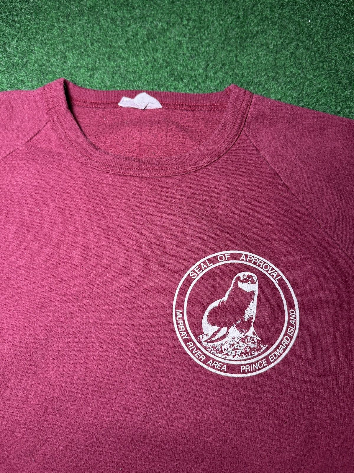 Vintage Vintage 90s Seal Of Approval Murray River Canada Sweatshirt Size US L / EU 52-54 / 3 - 4 Thumbnail