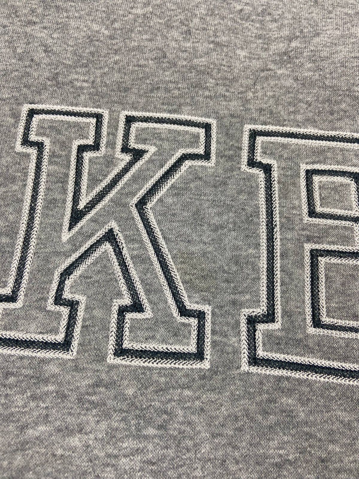 Nike Vintage Nike Sweatshirt XL Grey Big Logo Swoosh Y2K Pullover Size US XL / EU 56 / 4 - 6 Thumbnail
