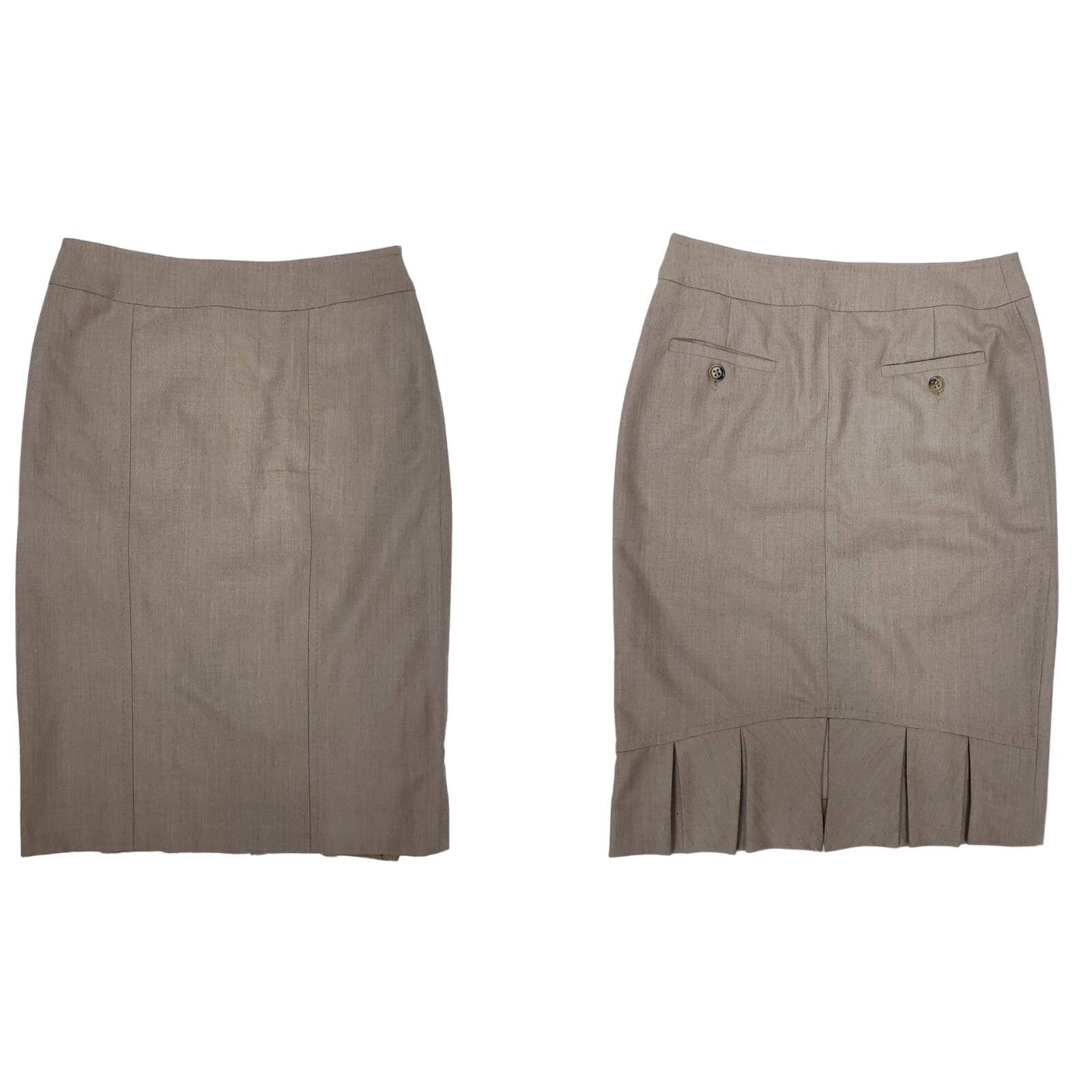 Max Mara Max Mara Made in Italy Woolmark Pleated back Pencil Skirt 2 Size 26" / US 2 / IT 38 - 2 Thumbnail