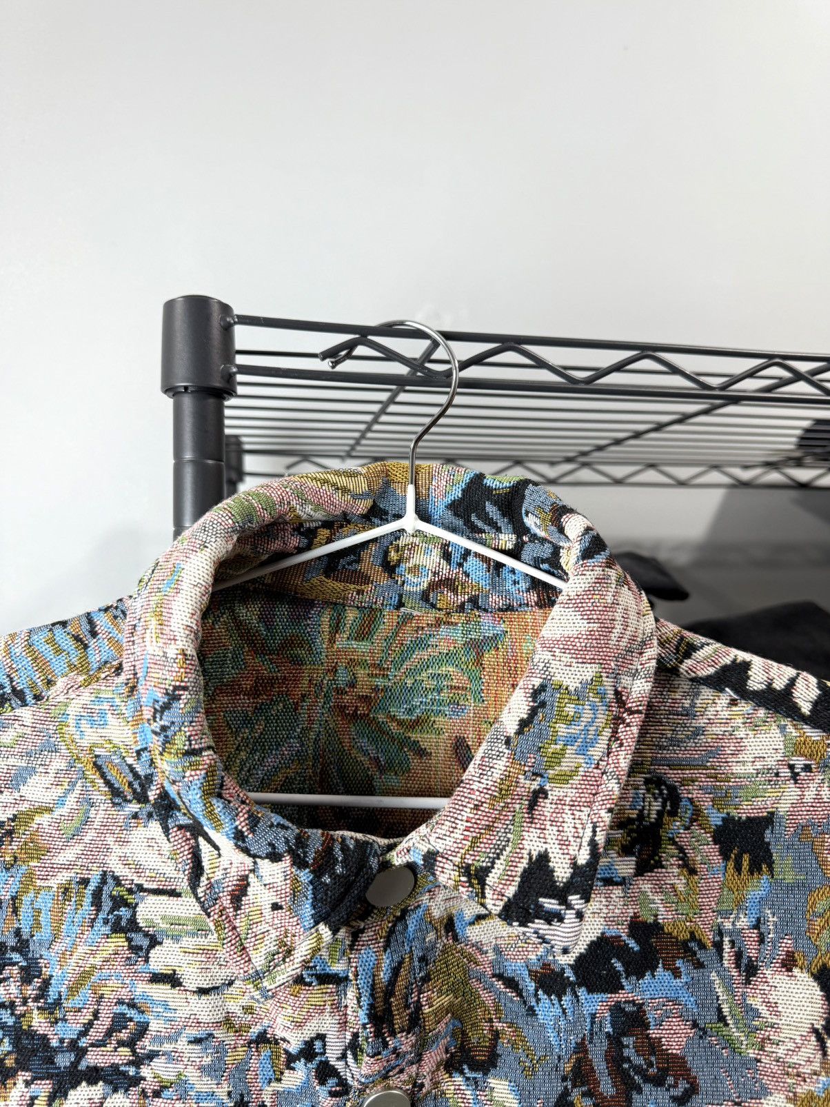 Vintage Vintage Embroidered Knit Shirt Buttons Up Hype Streetwear Size US M / EU 48-50 / 2 - 5 Thumbnail