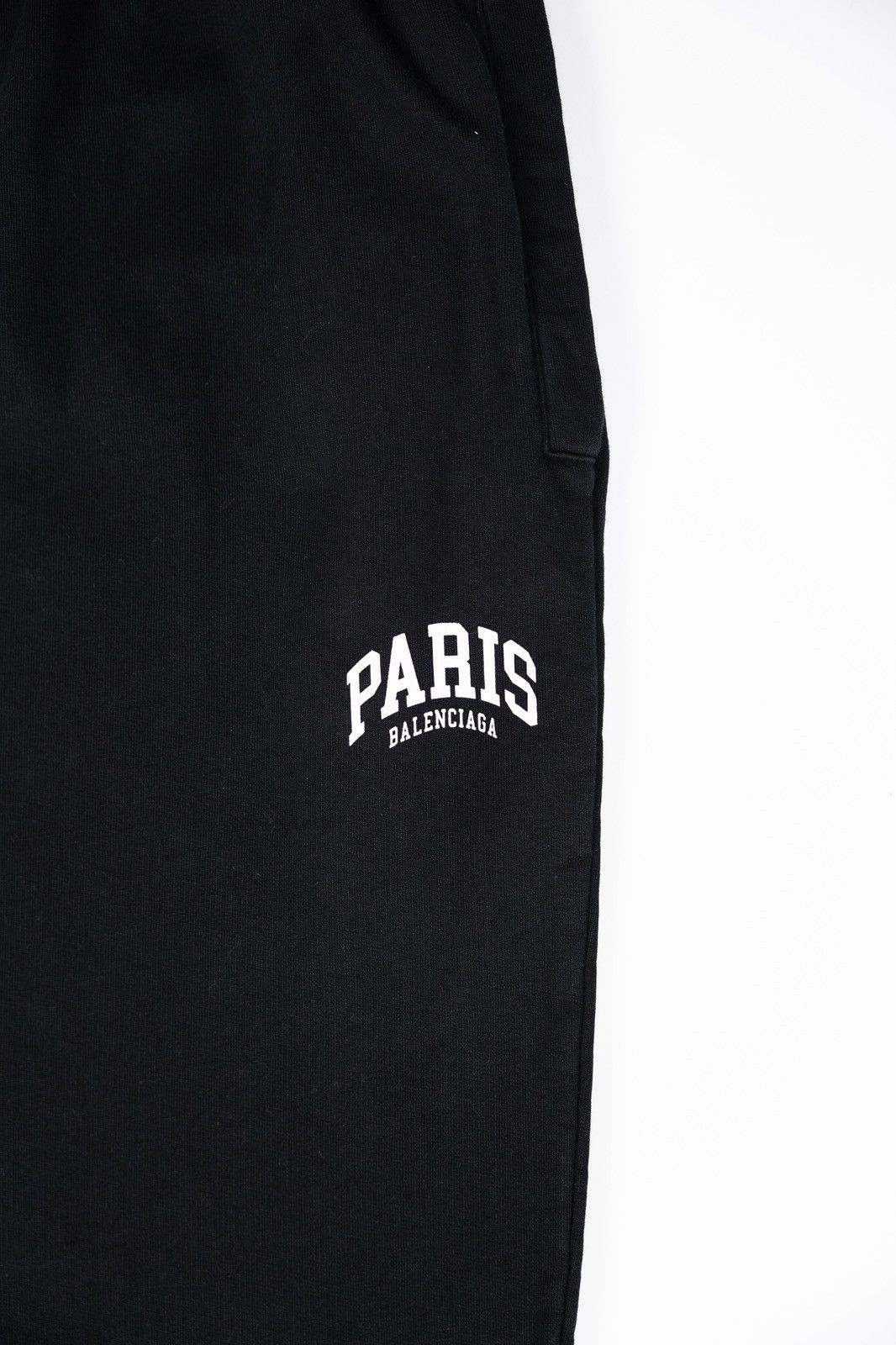 Balenciaga Balenciaga Paris Sweatpants Size US 36 / EU 52 - 2 Thumbnail
