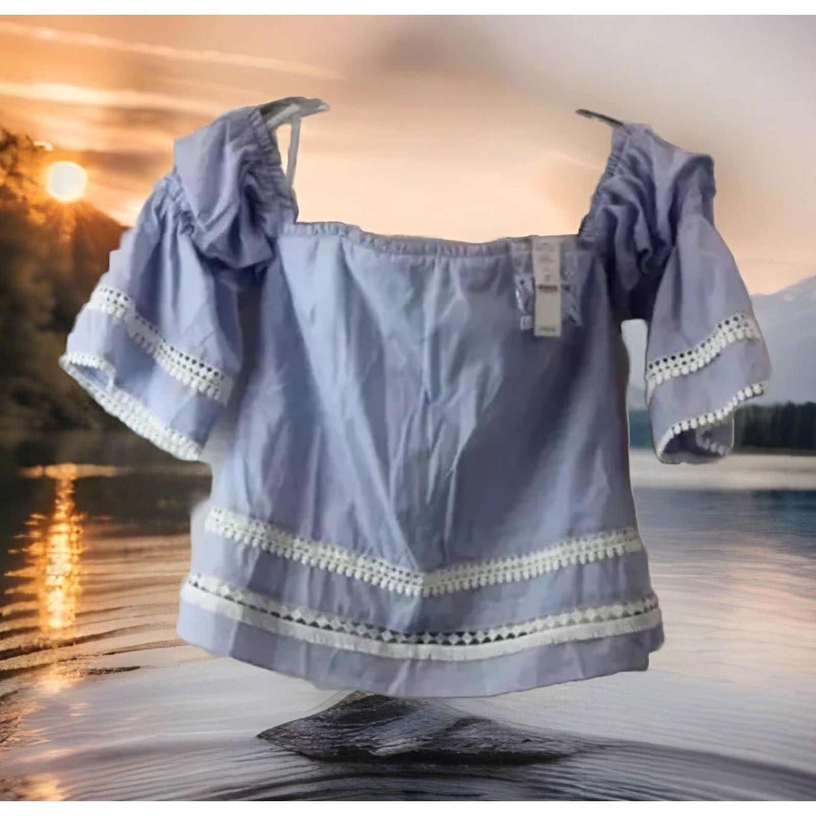 White House Black Market WHBM Blouse Off the Shoulder Cropped Size 6 Blue White Eyelet Trim Womens Size M / US 6-8 / IT 42-44 - 2 Thumbnail