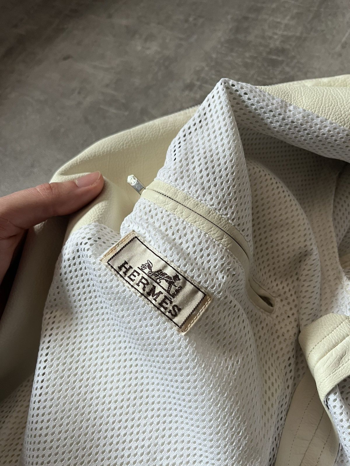 Hermes Hermes white leather jacket very light Size US L / EU 52-54 / 3 - 21 Thumbnail