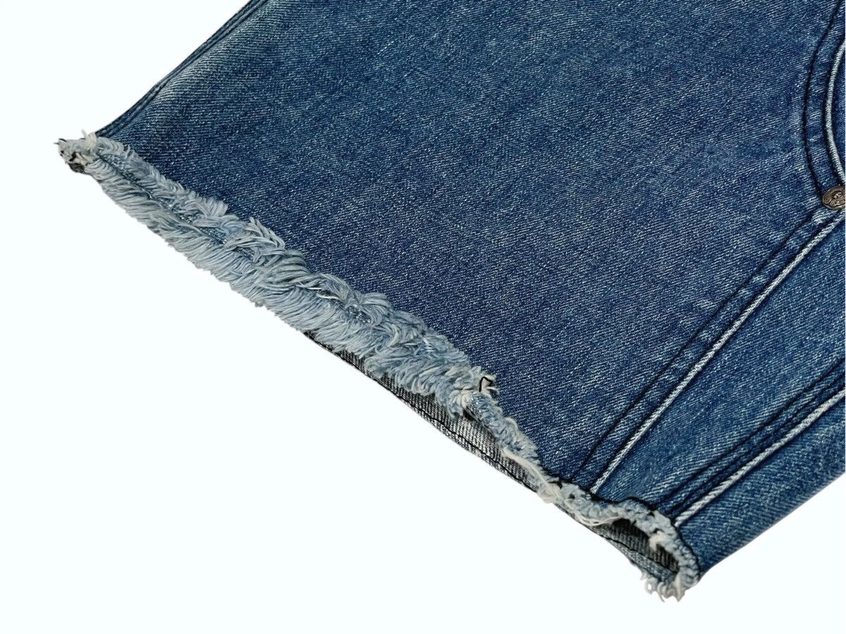 Chrome Hearts 32inch Chrome Hearts Denim Carpenter Shorts Size US 32 / EU 48 - 8 Thumbnail