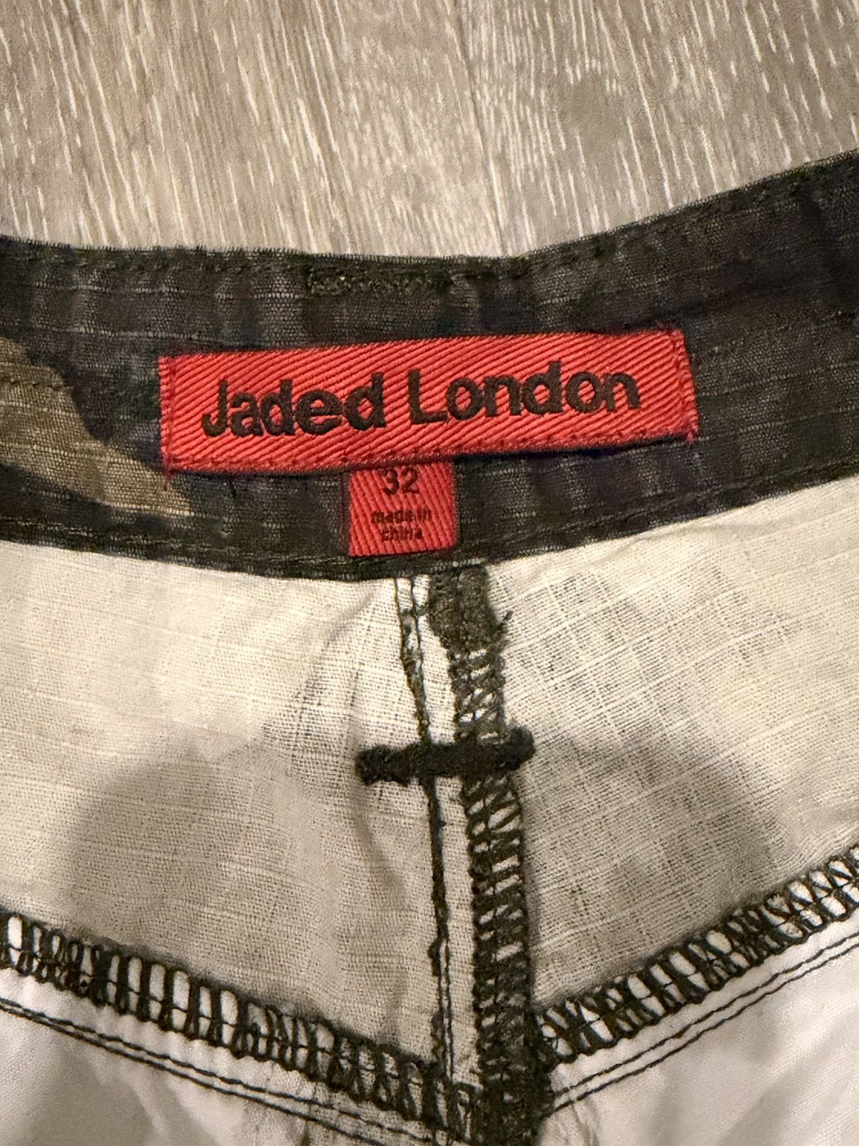 Jaded London Jaded London Guerilla Camo Baggy Shorts Size US 32 / EU 48 - 3 Thumbnail