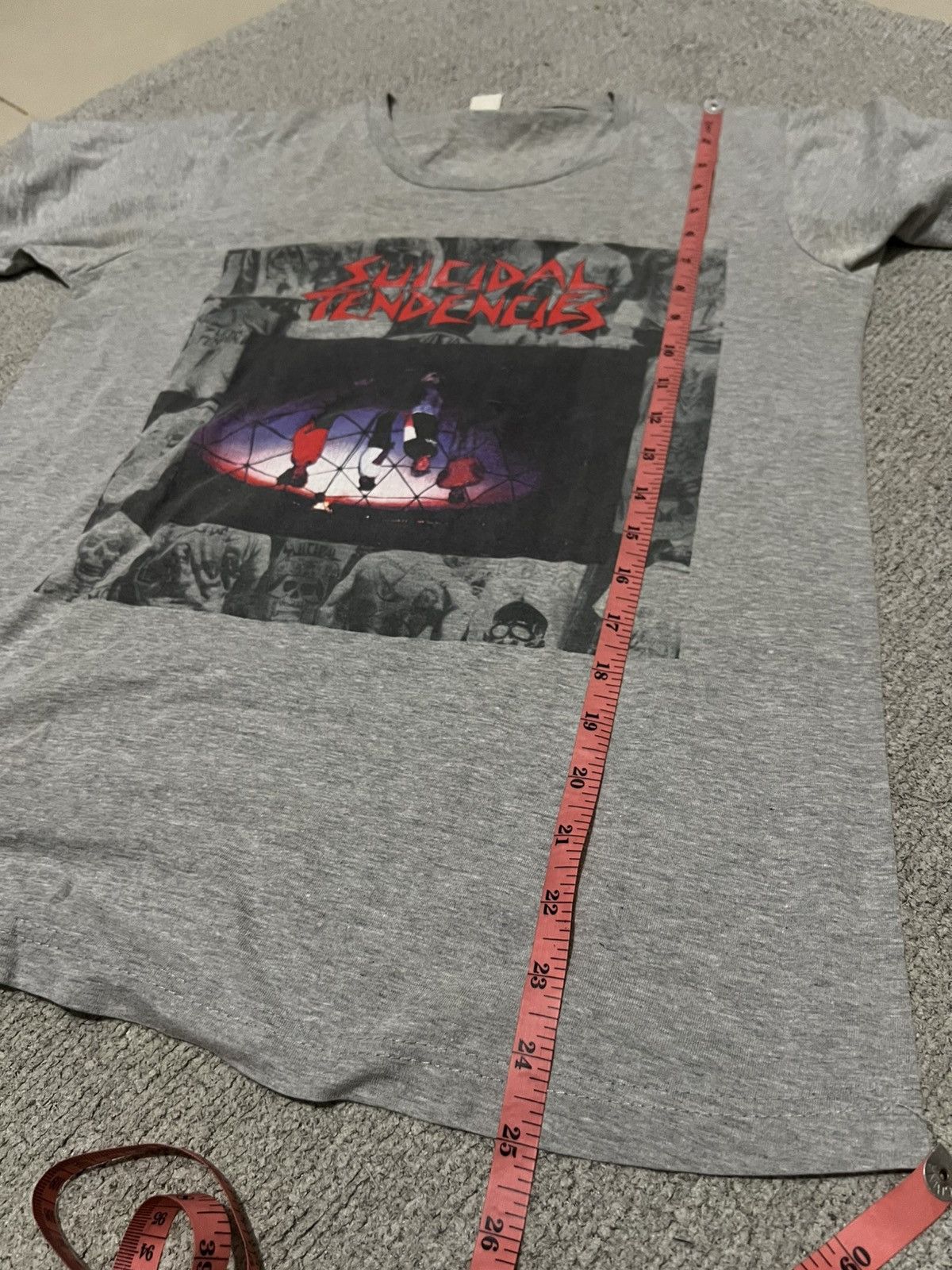 Band Tees Thrashed SUICIDAL TENDENCIES Sun Faded Distressed ERD GRUNGE Size US XS / EU 42 / 0 - 9 Thumbnail