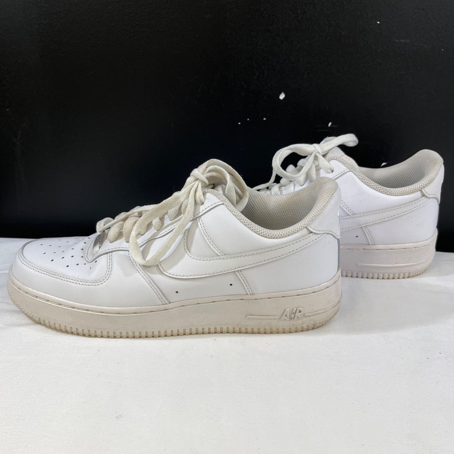 Nike Nike Air Force 1 Mens White Low Top Sneakers Size 9 SKU 6557 Size US 9 / EU 42 - 5 Thumbnail