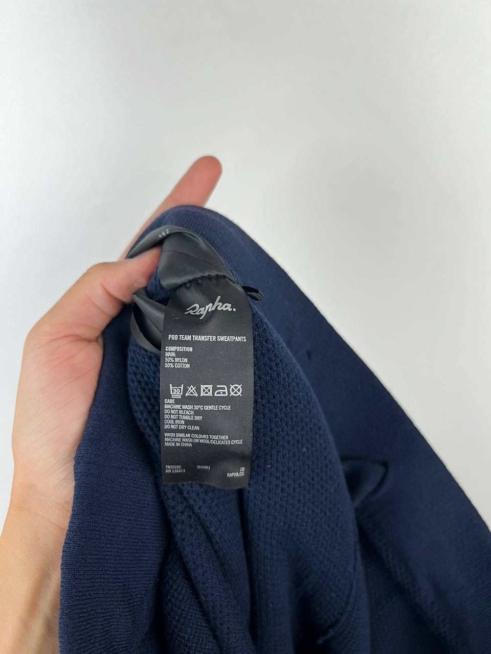 Rapha Rapha pro team transfer sweatpant size L/33 Size US 33 - 8 Thumbnail