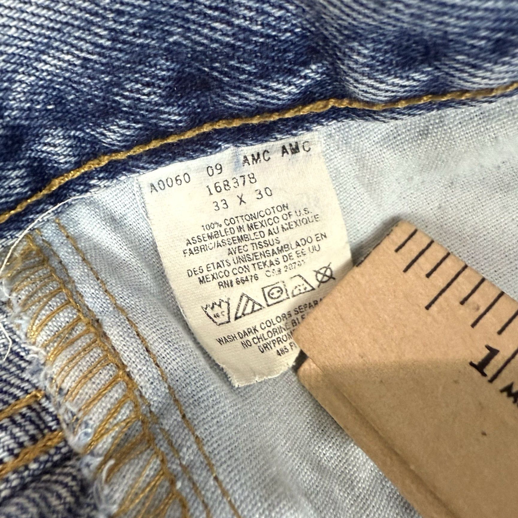 Tommy Hilfiger VINTAGE Tommy Hilfiger Jeans Mens 33x30 Blue Baggy Skater 90s Urban Y2K Distressed Faded Jeans Mens Blue 90s Urban Streetwear Size US 33 - 6 Thumbnail