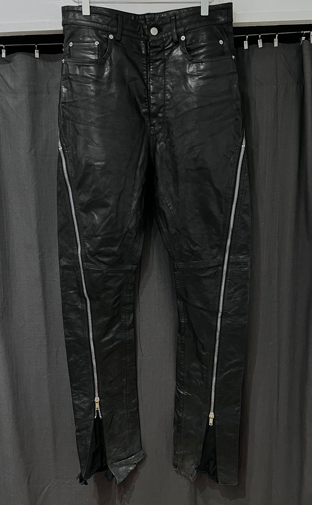 Pre-owned Rick Owens Leather Banana Bolan In Black