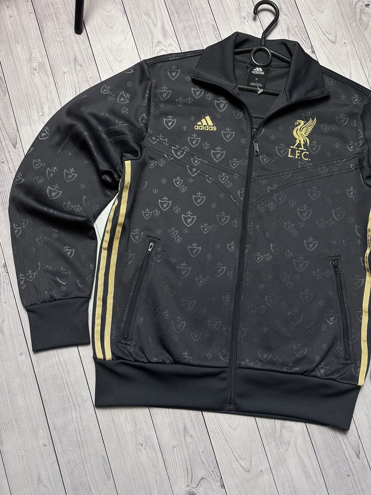 Vintage Vintage adidas Liverpool soccer track jacket monogram logo Size US L / EU 52-54 / 3 - 2 Thumbnail