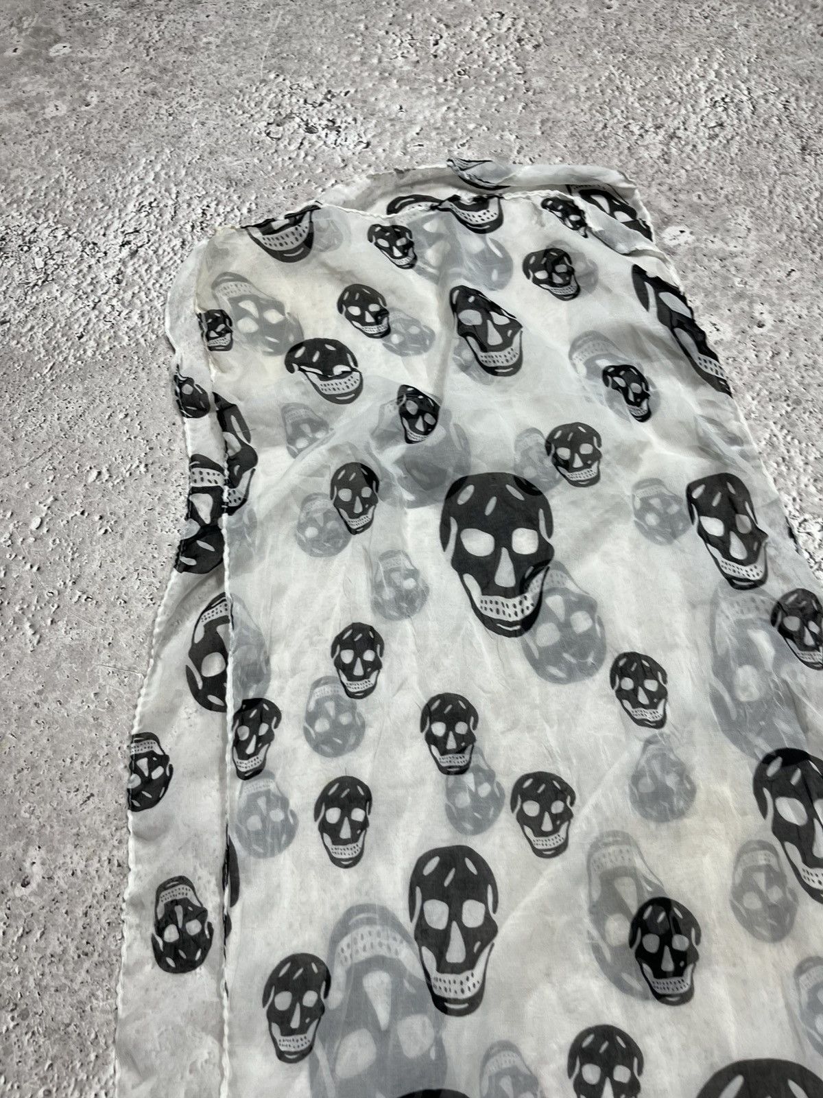 Other Black Skull Print Sheer Scarf Wrap 37x150 cm Lightweight Size ONE SIZE - 7 Thumbnail