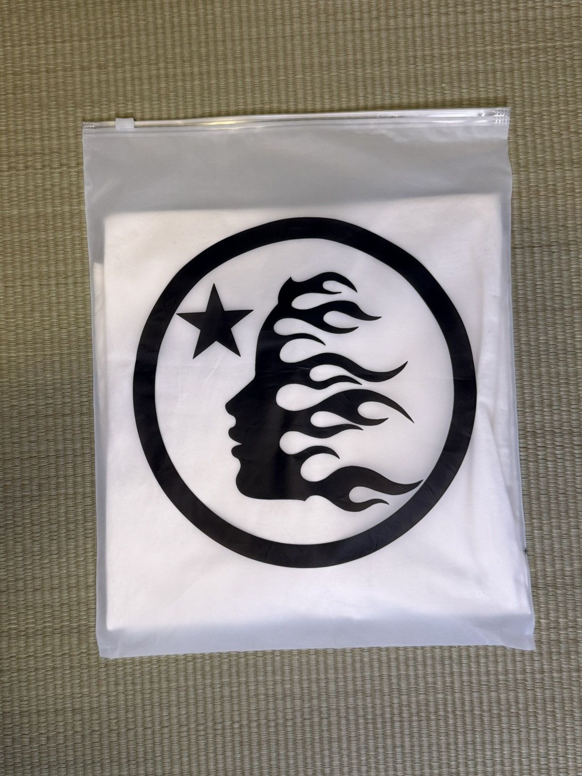 HELLSTAR New Hellstar Basic Tee Shirt White Size S Size US S / EU 44-46 / 1 - 8 Thumbnail