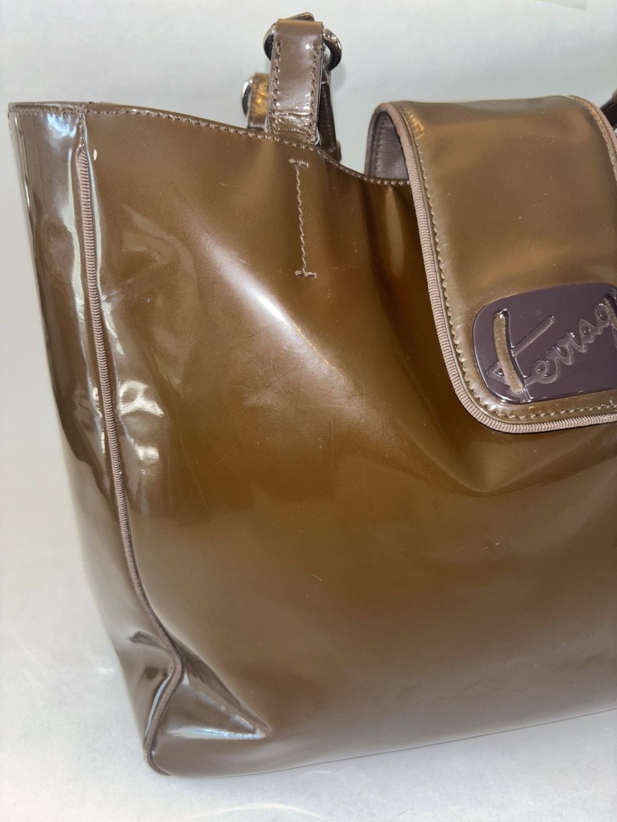 Salvatore Ferragamo Brown Patent Leather Ferragamo Tote Size ONE SIZE - 8 Thumbnail