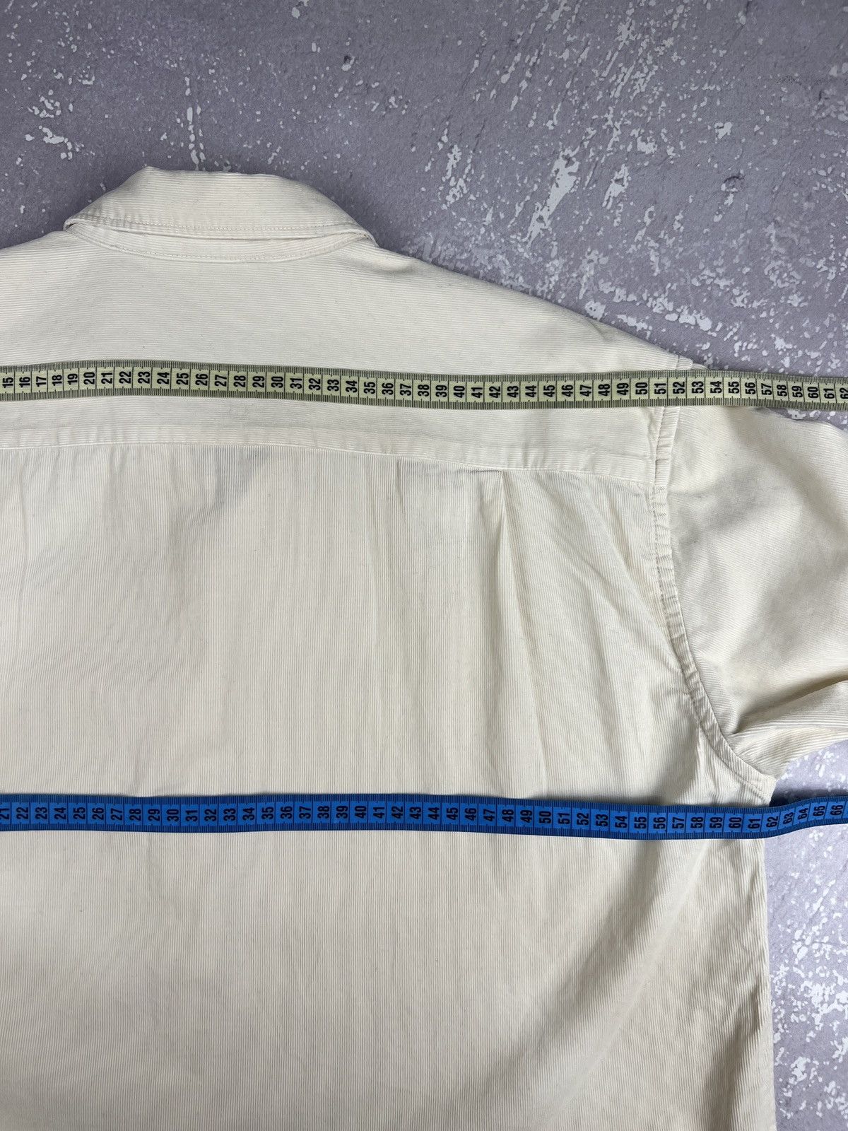 Uniqlo Uniqlo Oversized Corduroy Button Up Shirt Womens M Beige Size M / US 6-8 / IT 42-44 - 9 Thumbnail
