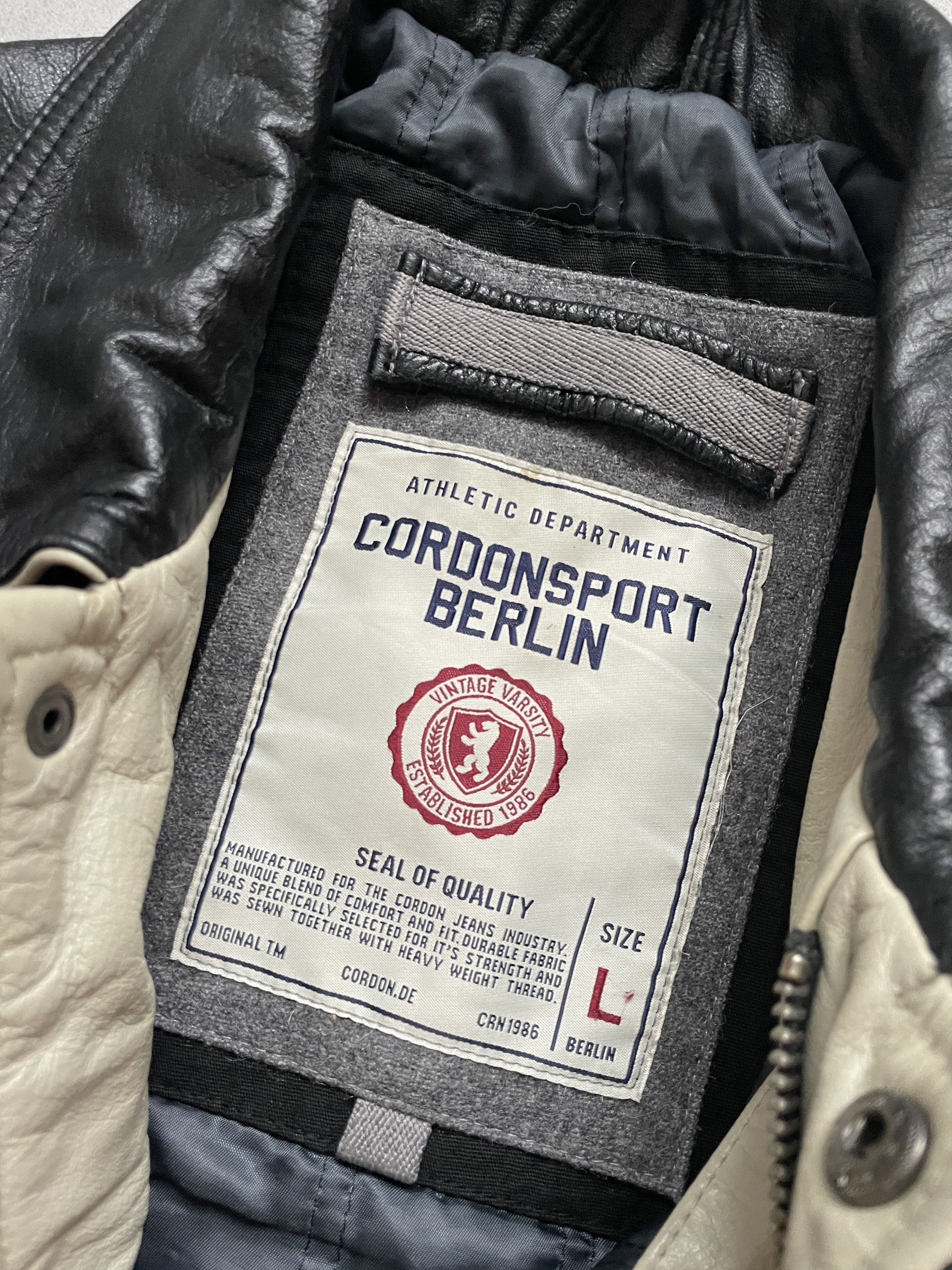 Genuine Leather CORDON BERLIN COLLEGE LEATHER VARSITY BOMBER JACKET Size US M / EU 48-50 / 2 - 4 Thumbnail