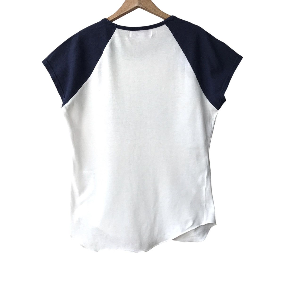 Designer × Jil Stuart Jill Stuart New York Glitter Logo Girls Baby Tee Size M / US 6-8 / IT 42-44 - 2 Thumbnail